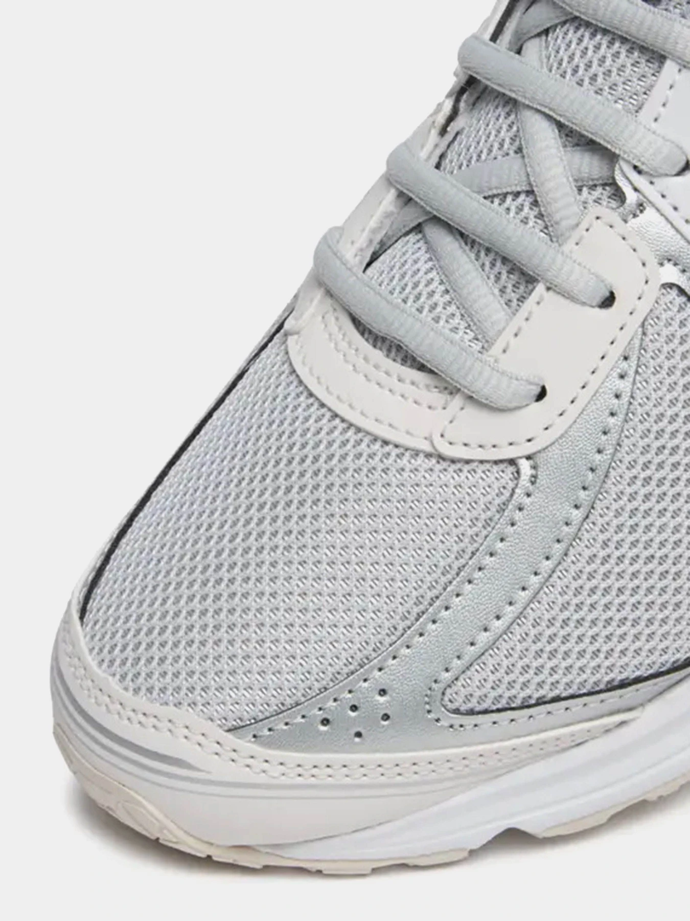 Кроссовки Asics JOG 100S модель 1203A684-021 Кроссовки Asics JOG 100S модель 1203A684-021 Фото
