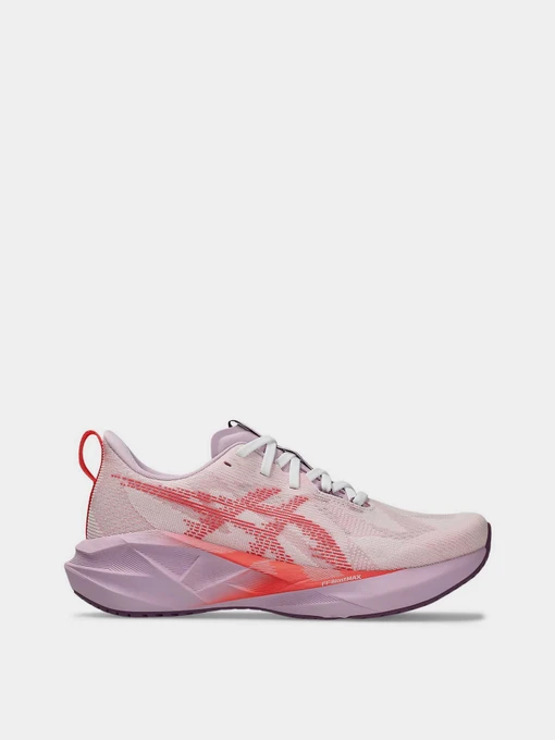 Кросівки Asics NOVABLAST 5 модель 1012B765-101 Фото