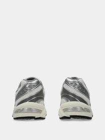 Кроссовки Asics GEL-1130 модель 1202A164-116 Фото