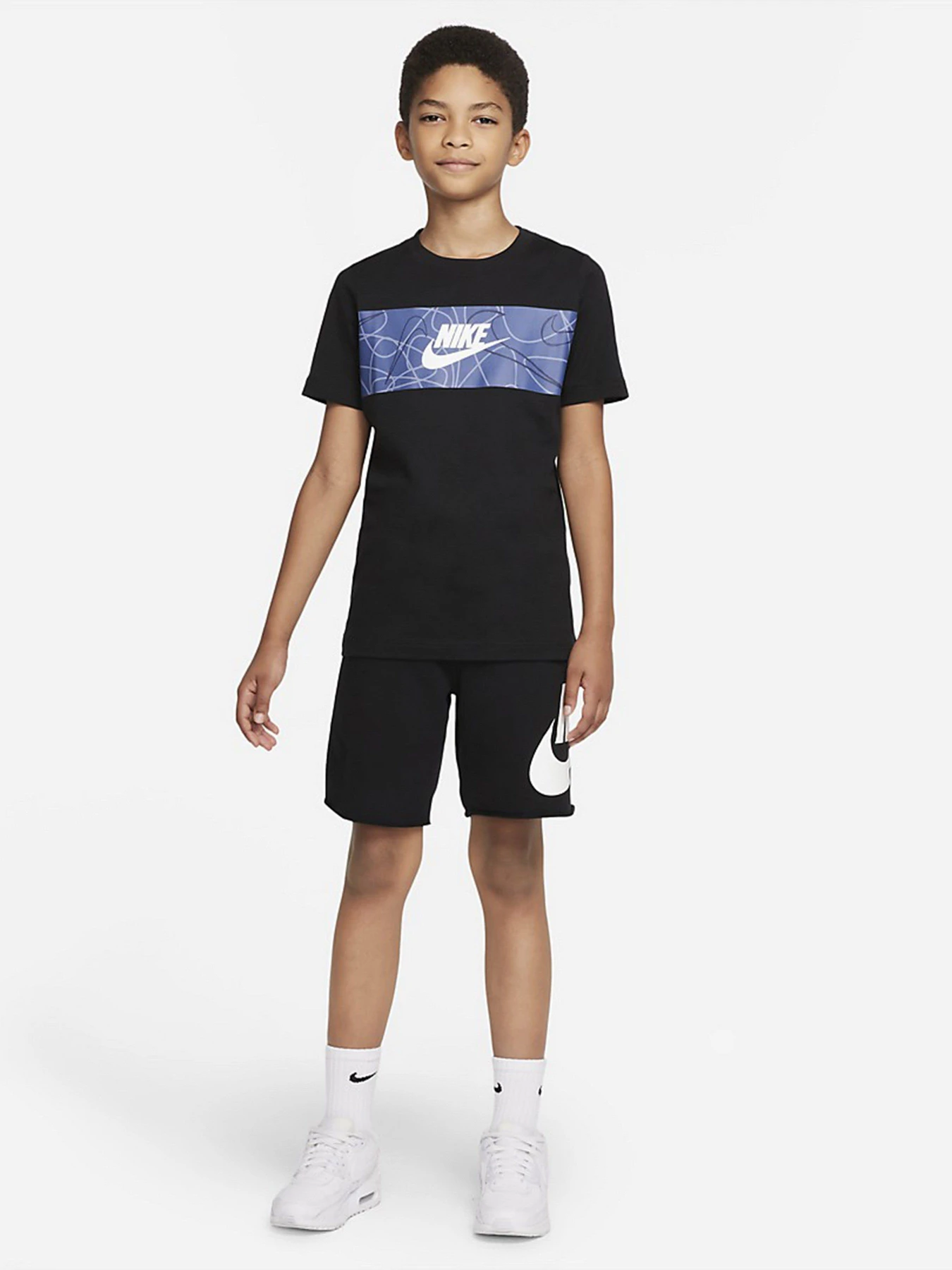 Футболки и поло NIKE Sportswear модель DO1798-010 Футболки и поло NIKE Sportswear модель DO1798-010 Фото