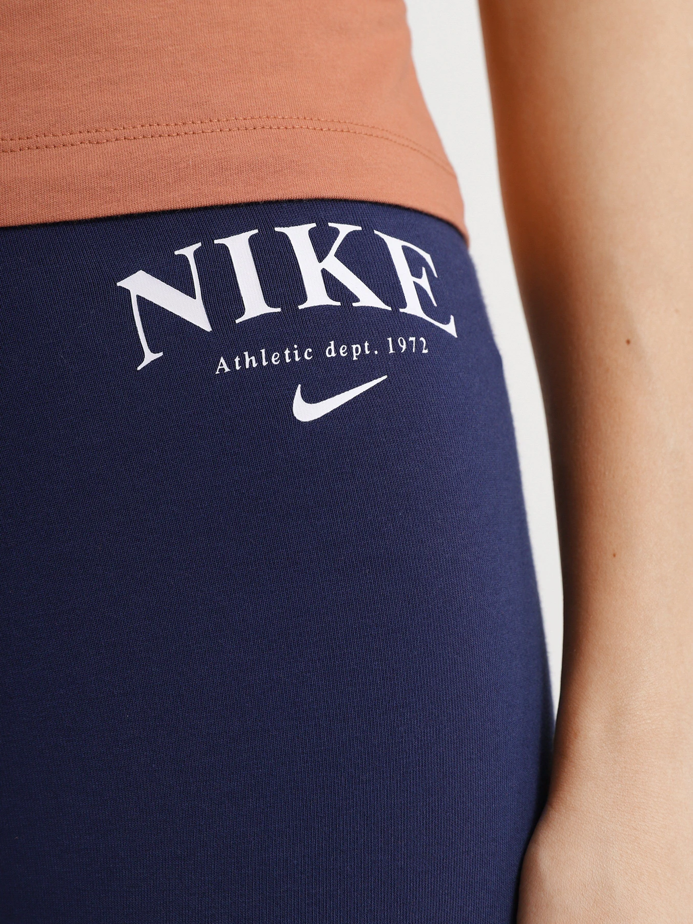 Штани NIKE GFX модель DQ6038-410 Фото