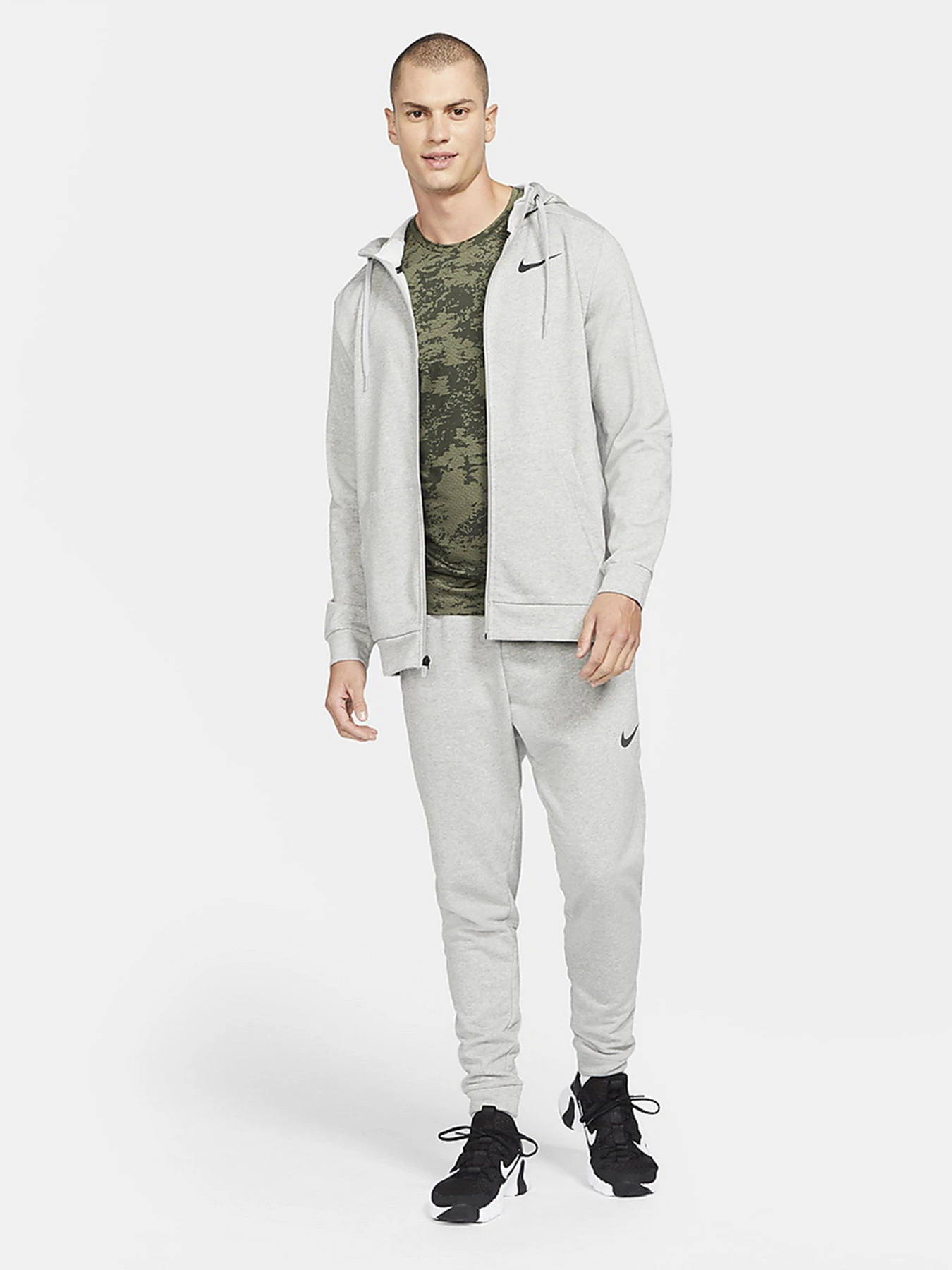 Брюки NIKE DRI-FIT TAPERED модель CZ6379-063 Брюки NIKE DRI-FIT TAPERED модель CZ6379-063 Фото