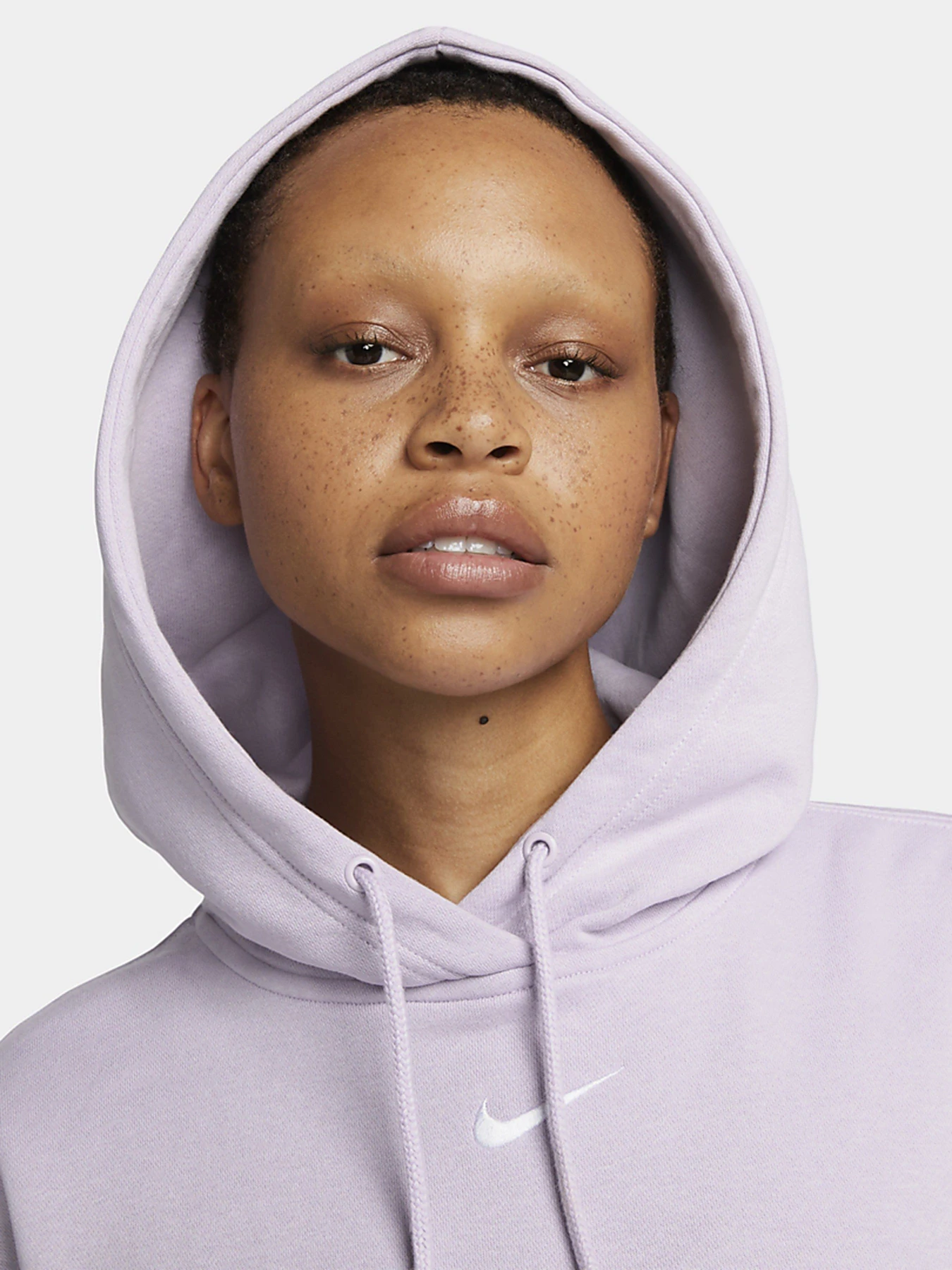 Худи и свитшоты NIKE Sportswear Collection Essentials модель DQ5097-530 Худи и свитшоты NIKE Sportswear Collection Essentials модель DQ5097-530 Фото