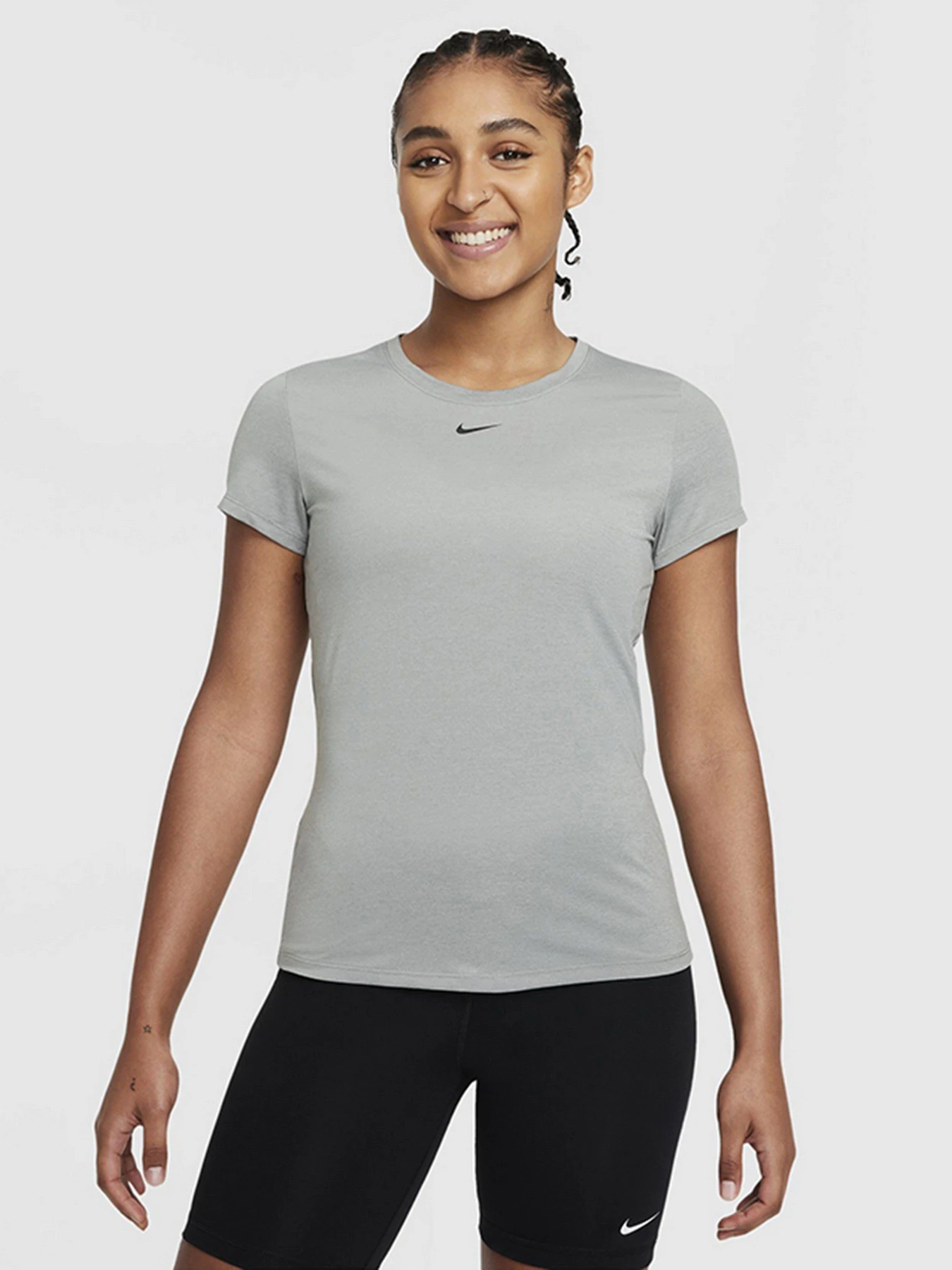 Футболки и поло NIKE NK ONE DF SS SLIM TOP модель DD0626-073 Футболки и поло NIKE NK ONE DF SS SLIM TOP модель DD0626-073 Фото