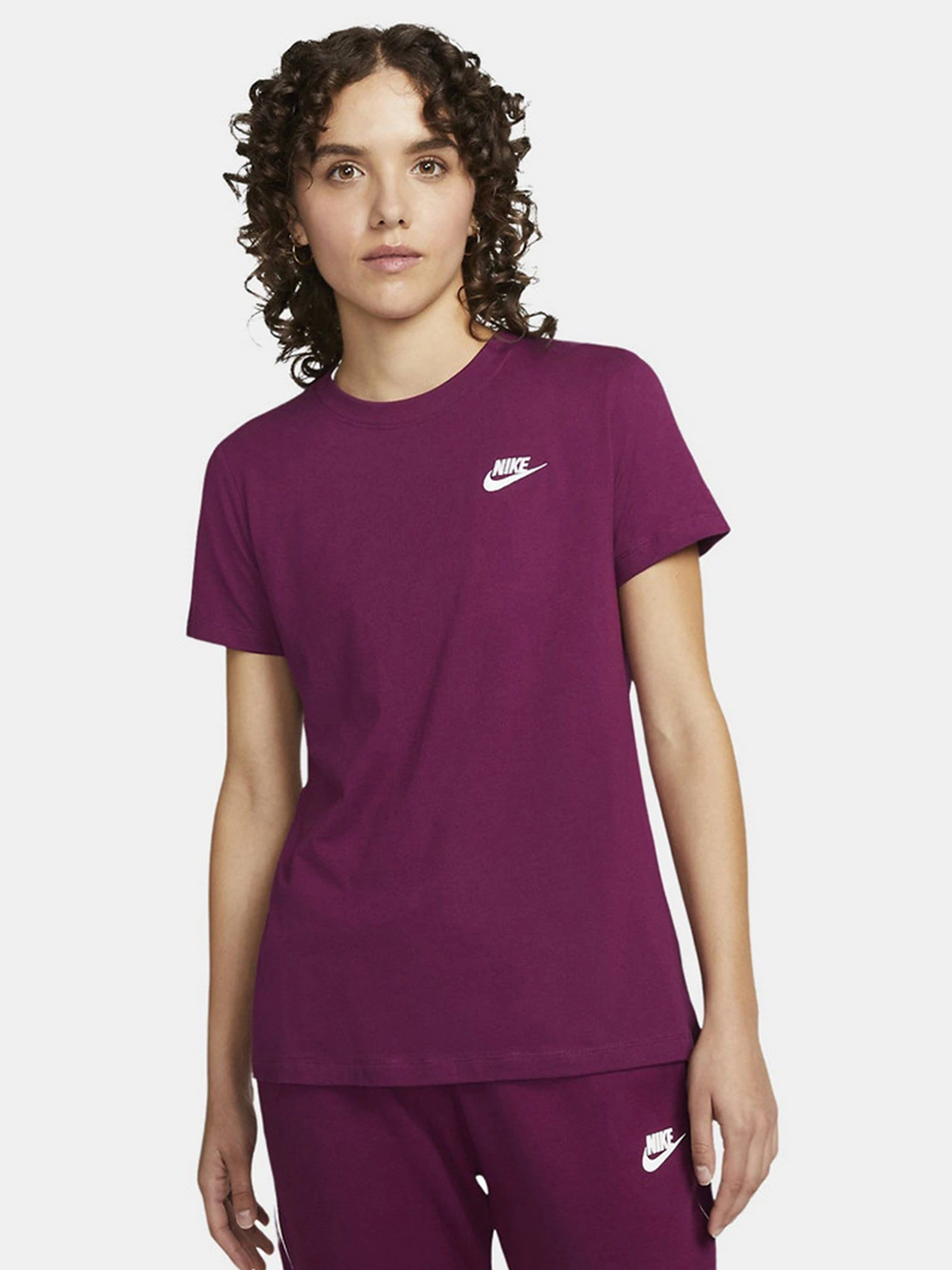 Футболки и поло NIKE Sportswear модель DN2393-610 Футболки и поло NIKE Sportswear модель DN2393-610 Фото