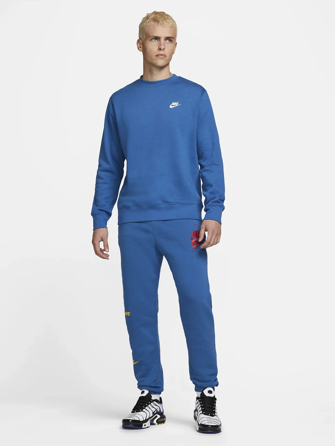 Худи и свитшоты NIKE Sportswear Club модель BV2662-407 Фото
