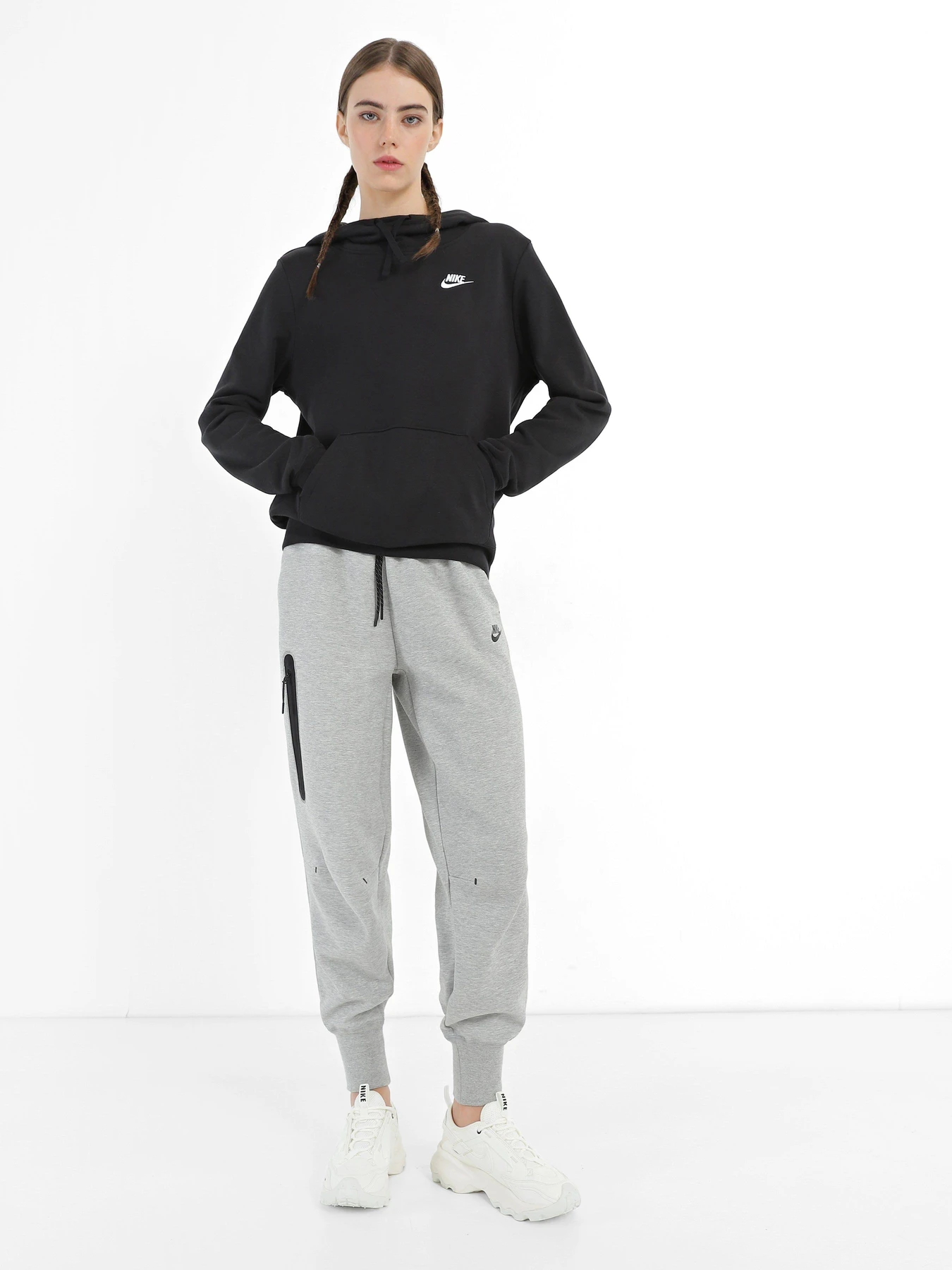 Худи и свитшоты NIKE Sportswear Club модель DQ5415-010 Худи и свитшоты NIKE Sportswear Club модель DQ5415-010 Фото