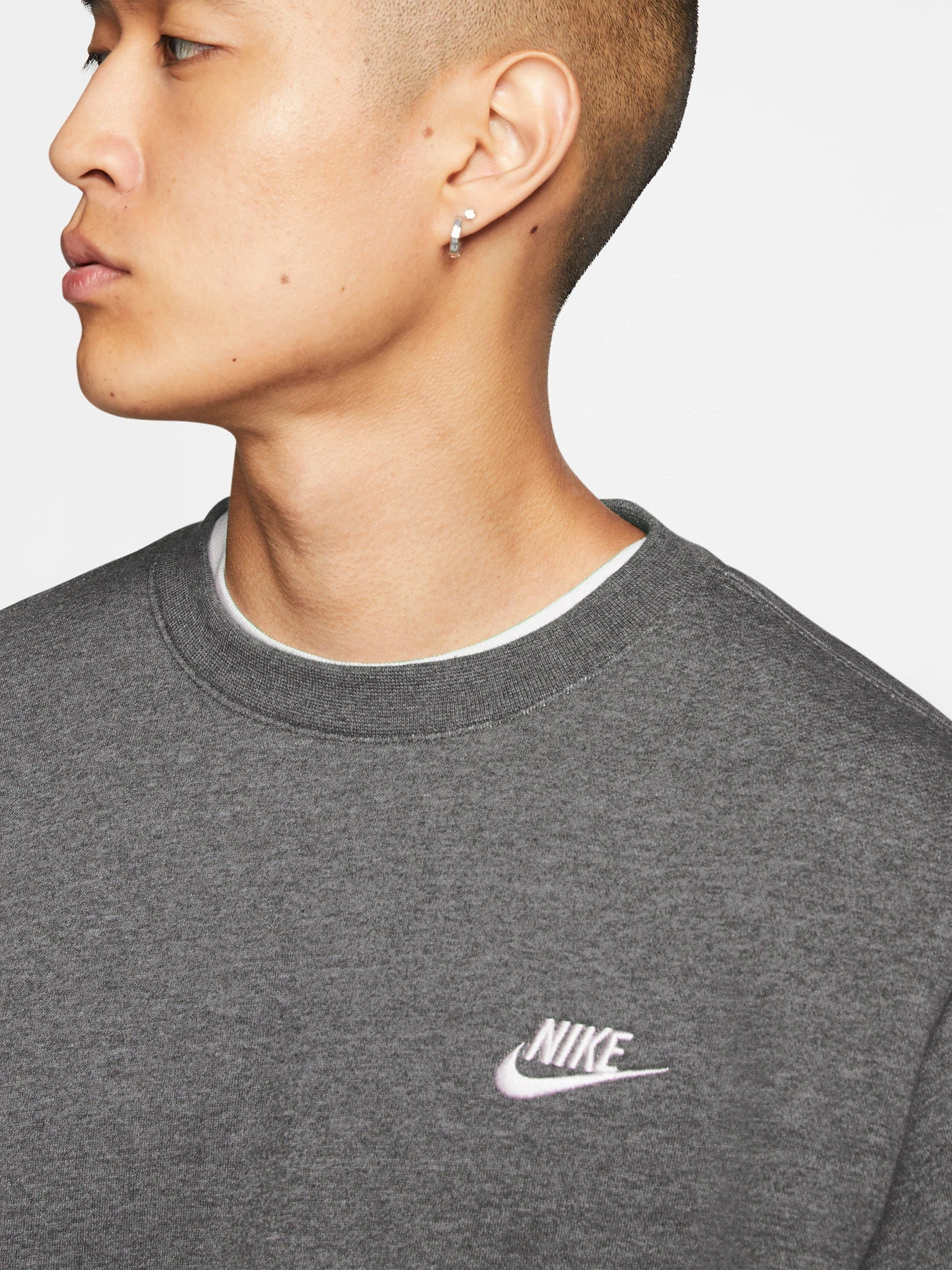 Худі та світшоти NIKE Sportswear Club Fleece модель BV2662-071 Худі та світшоти NIKE Sportswear Club Fleece модель BV2662-071 Фото