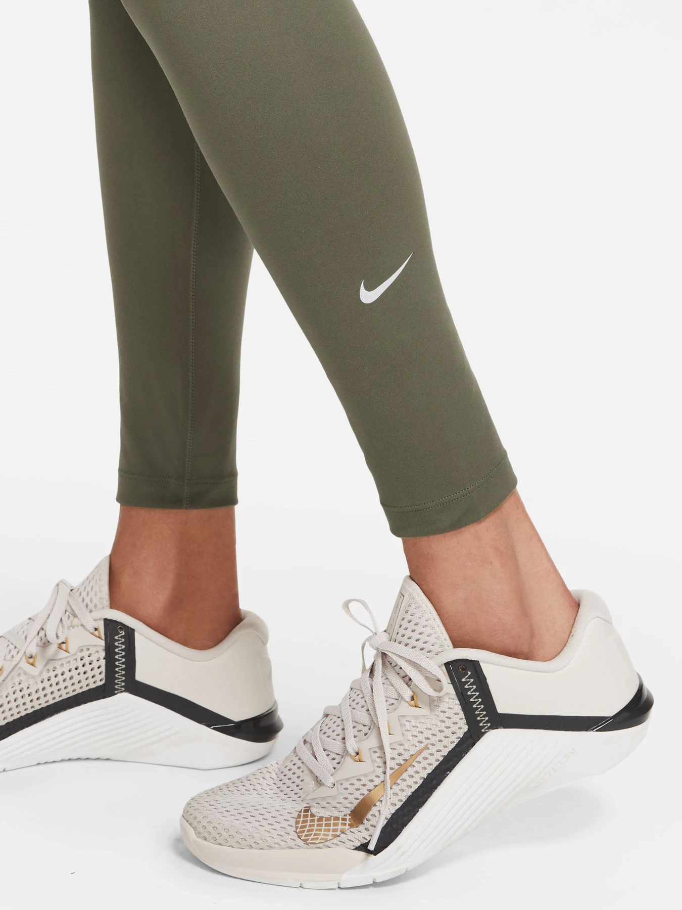 Штани NIKE Dri-FIT One модель DD0252-223 Фото