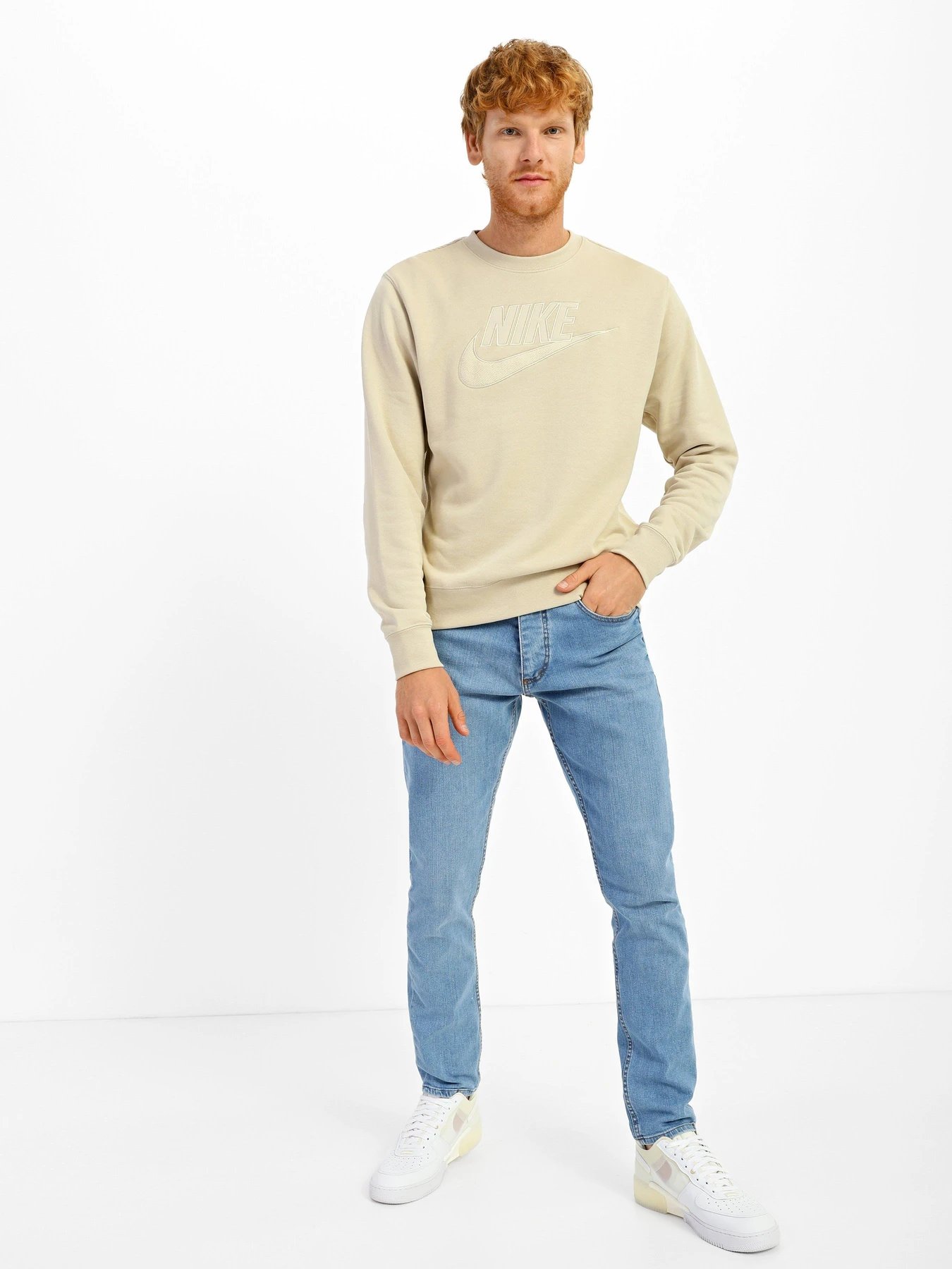 Худі та світшоти NIKE Club Fleece+ модель DQ4583-206 Худі та світшоти NIKE Club Fleece+ модель DQ4583-206 Фото