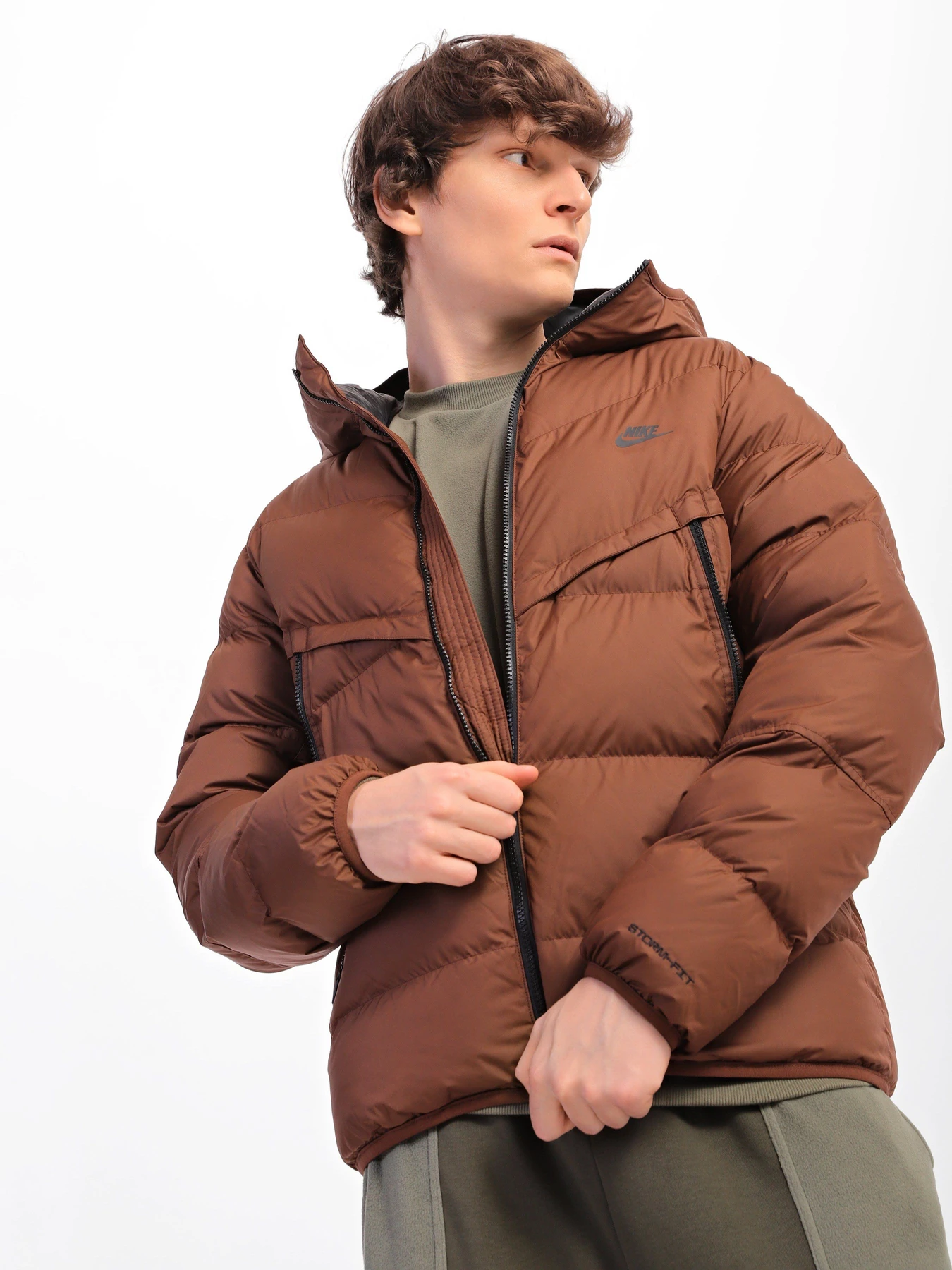 Куртки и дубленки NIKE Storm-FIT Windrunner модель DR9605-259 Куртки и дубленки NIKE Storm-FIT Windrunner модель DR9605-259 Фото