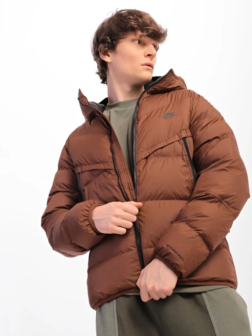 Куртки и дубленки NIKE Storm-FIT Windrunner модель DR9605-259 Фото