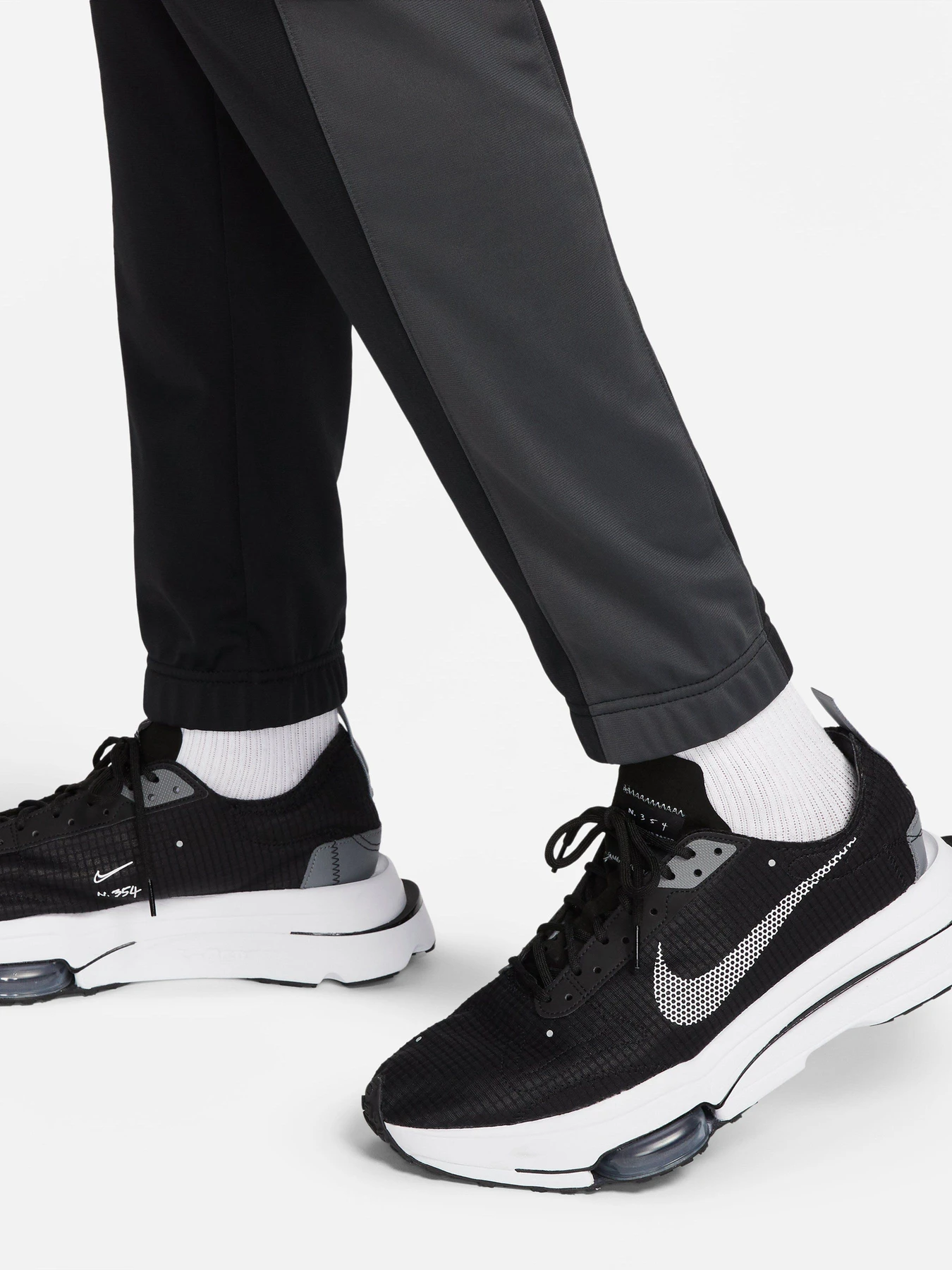 Костюми NIKE Sport Essentials модель DM6843-010 Костюми NIKE Sport Essentials модель DM6843-010 Фото