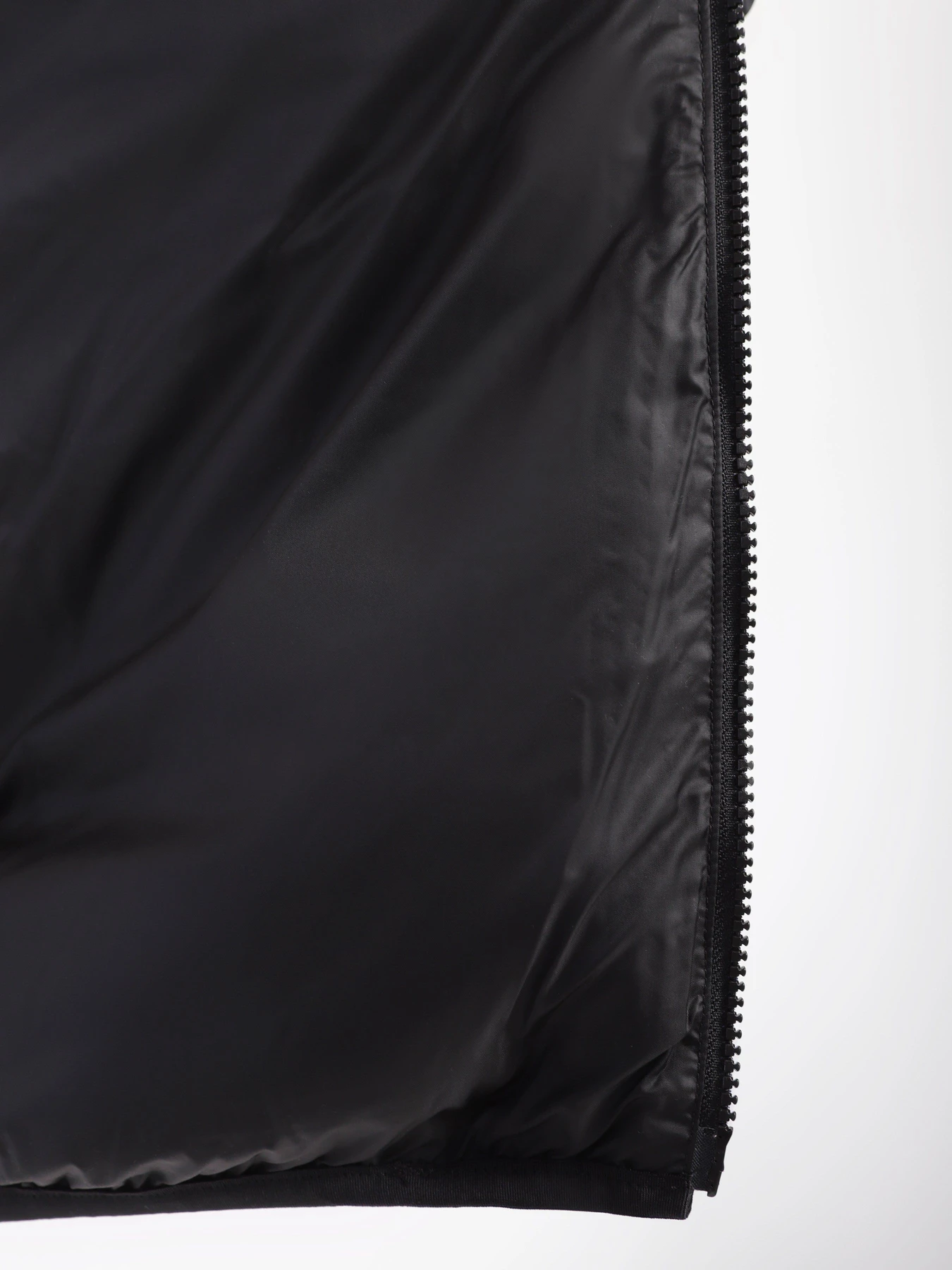 Куртки та дублянки NIKE Storm-FIT Windrunner модель DR9605-010 Фото