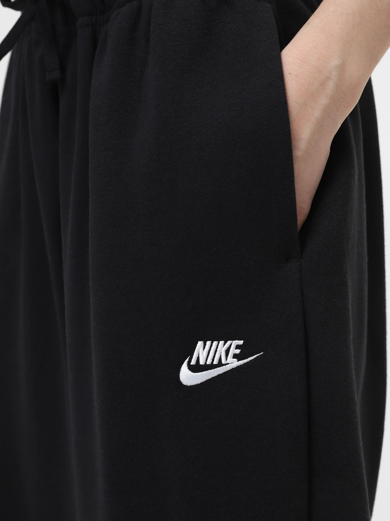 Штани NIKE Club Fleece модель DQ5800-010 Штани NIKE Club Fleece модель DQ5800-010 Фото