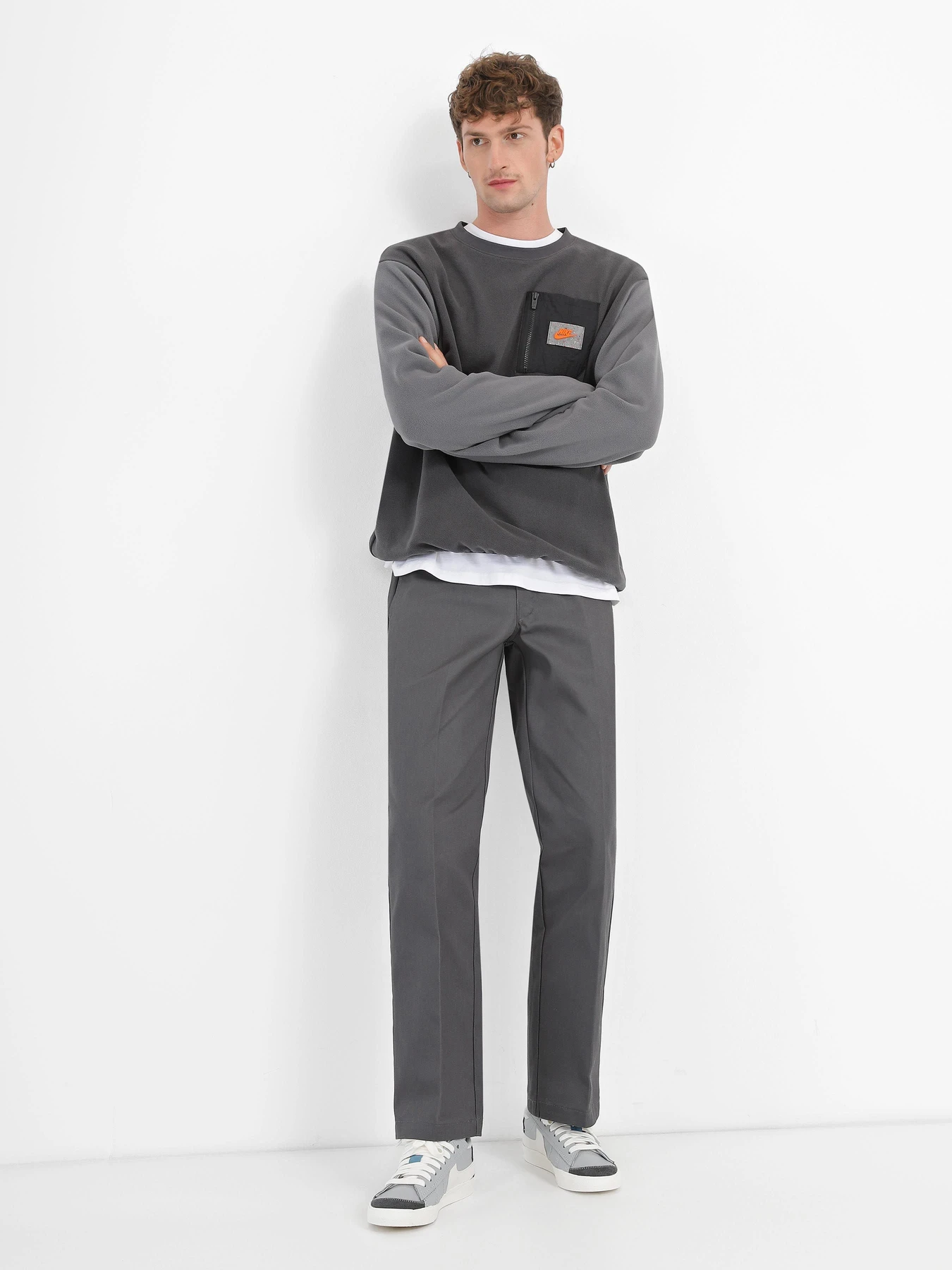 Худі та світшоти NIKE Sportswear Therma-FIT модель DQ5104-070 Худі та світшоти NIKE Sportswear Therma-FIT модель DQ5104-070 Фото