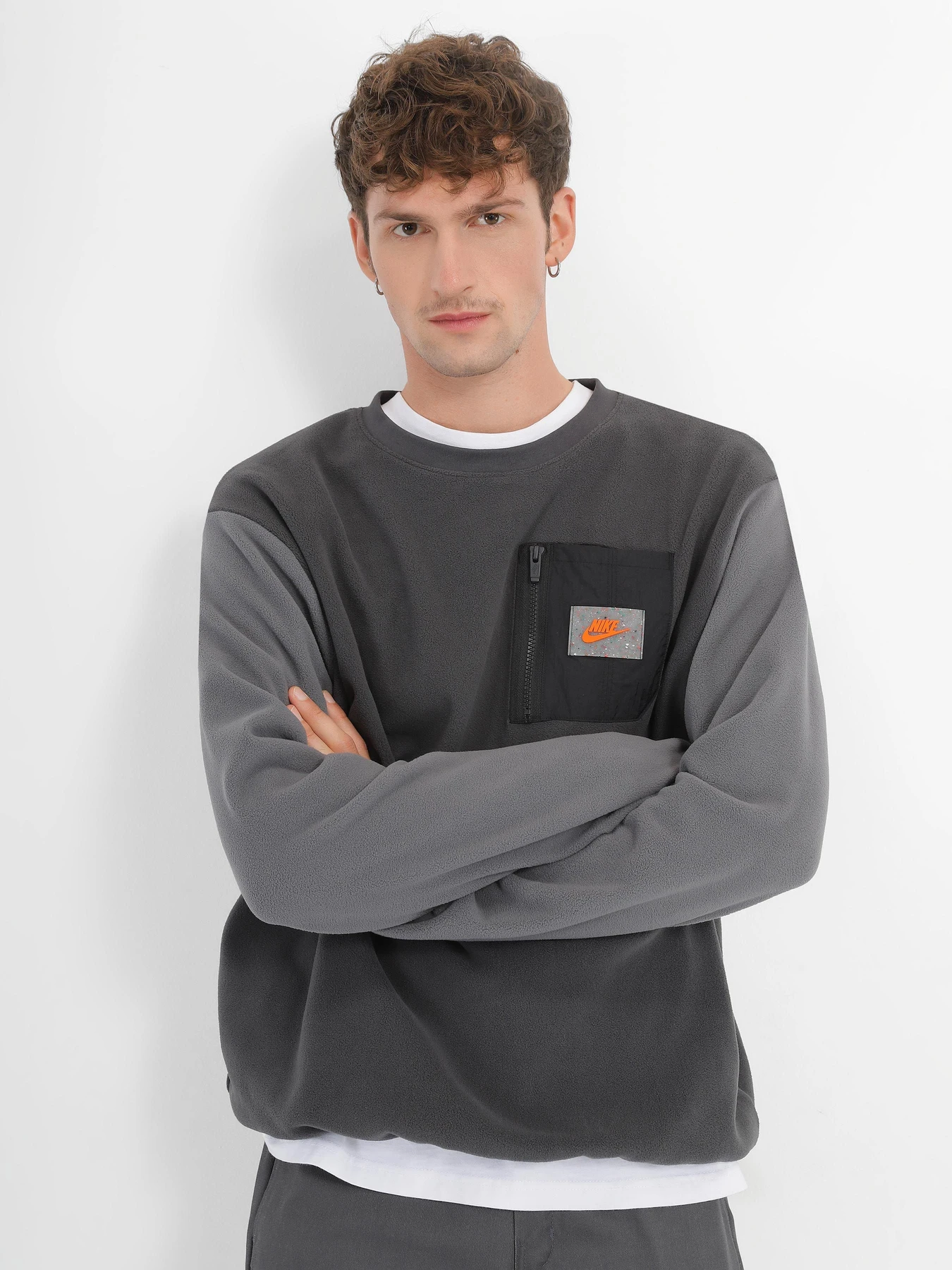 Худі та світшоти NIKE Sportswear Therma-FIT модель DQ5104-070 Худі та світшоти NIKE Sportswear Therma-FIT модель DQ5104-070 Фото