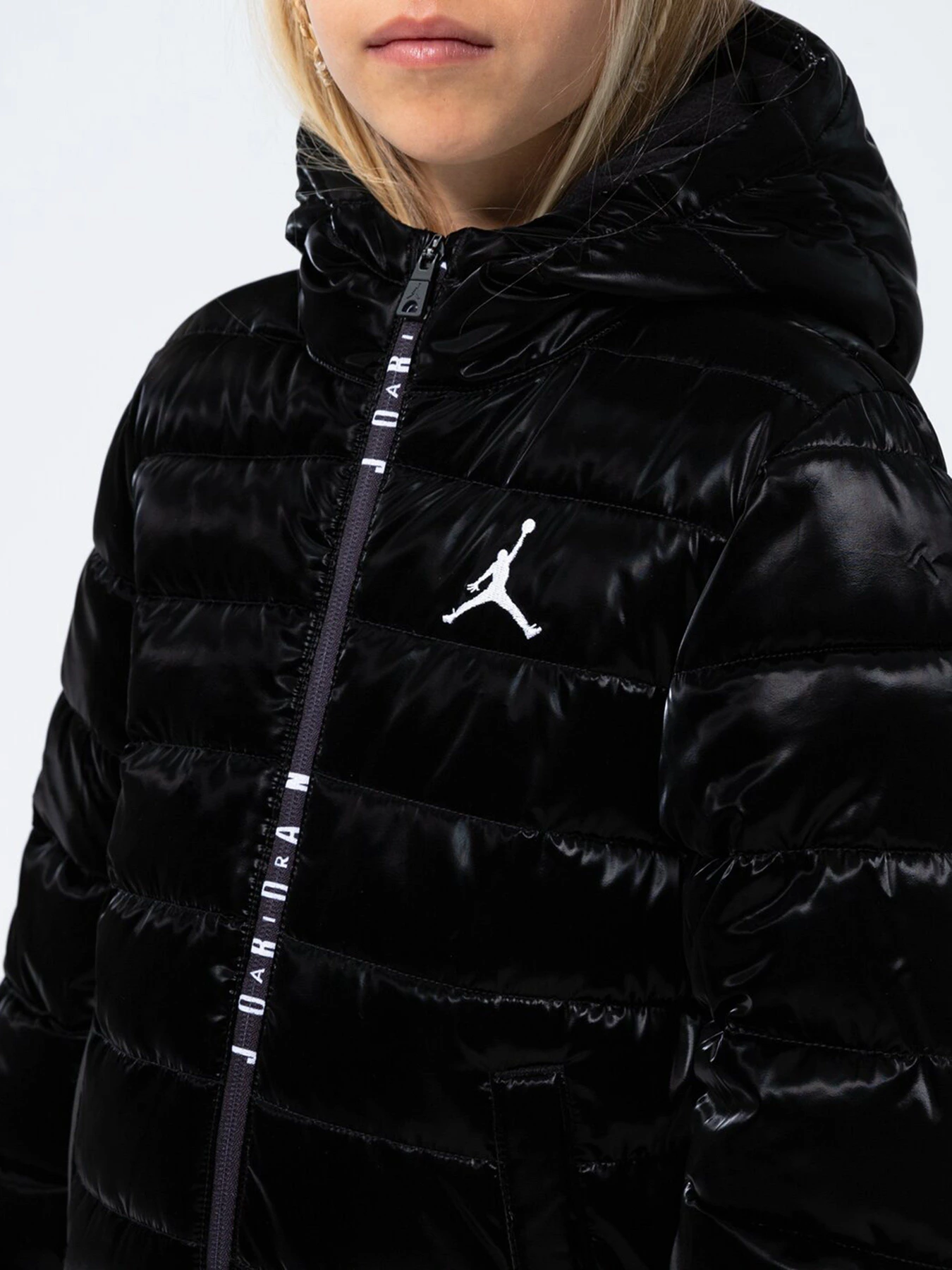 Куртки и дубленки NIKE JORDAN модель 45A658-023 Куртки и дубленки NIKE JORDAN модель 45A658-023 Фото