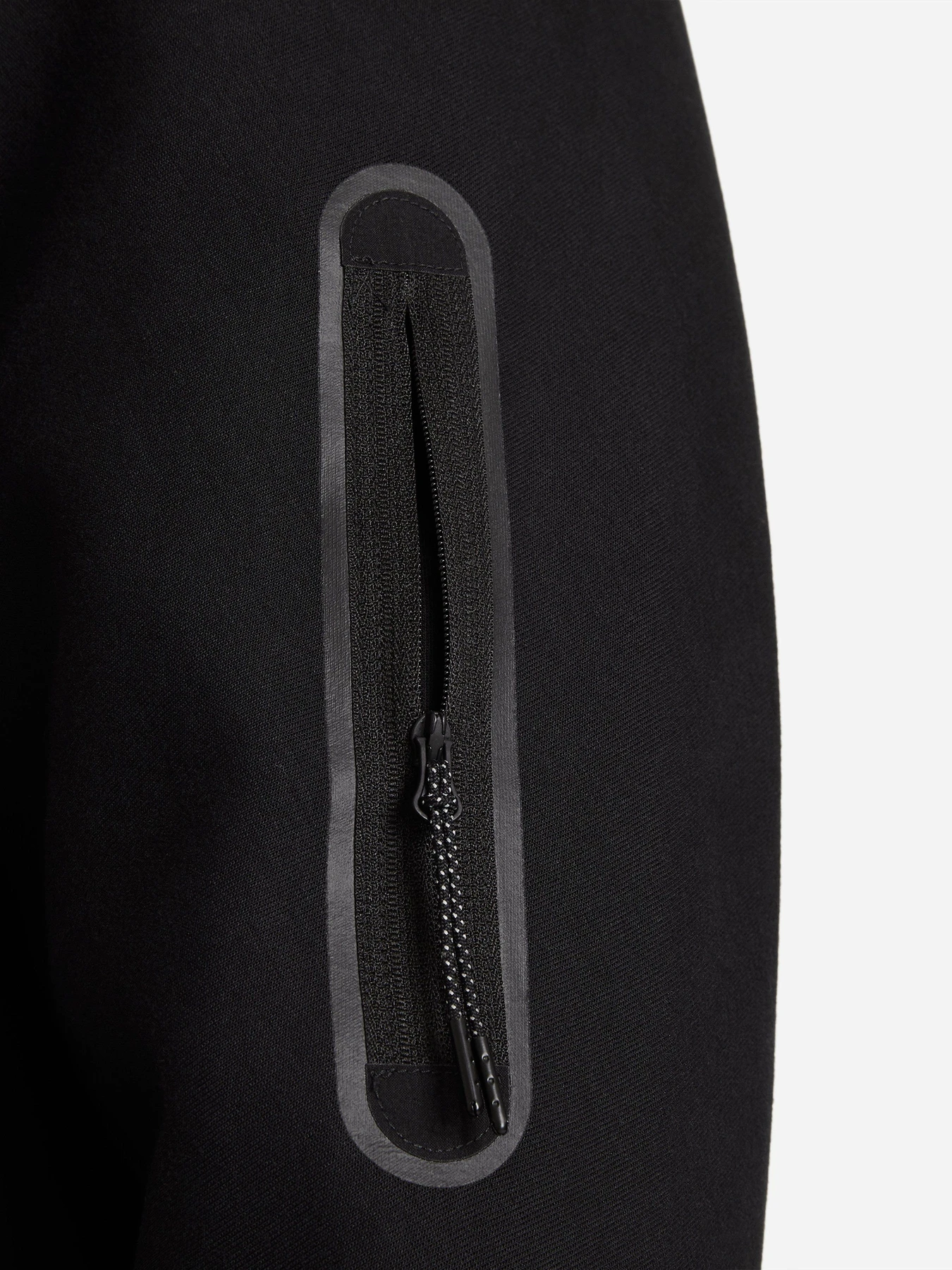 Худі та світшоти NIKE Sportswear Tech Fleece модель CU4505-010 Худі та світшоти NIKE Sportswear Tech Fleece модель CU4505-010 Фото