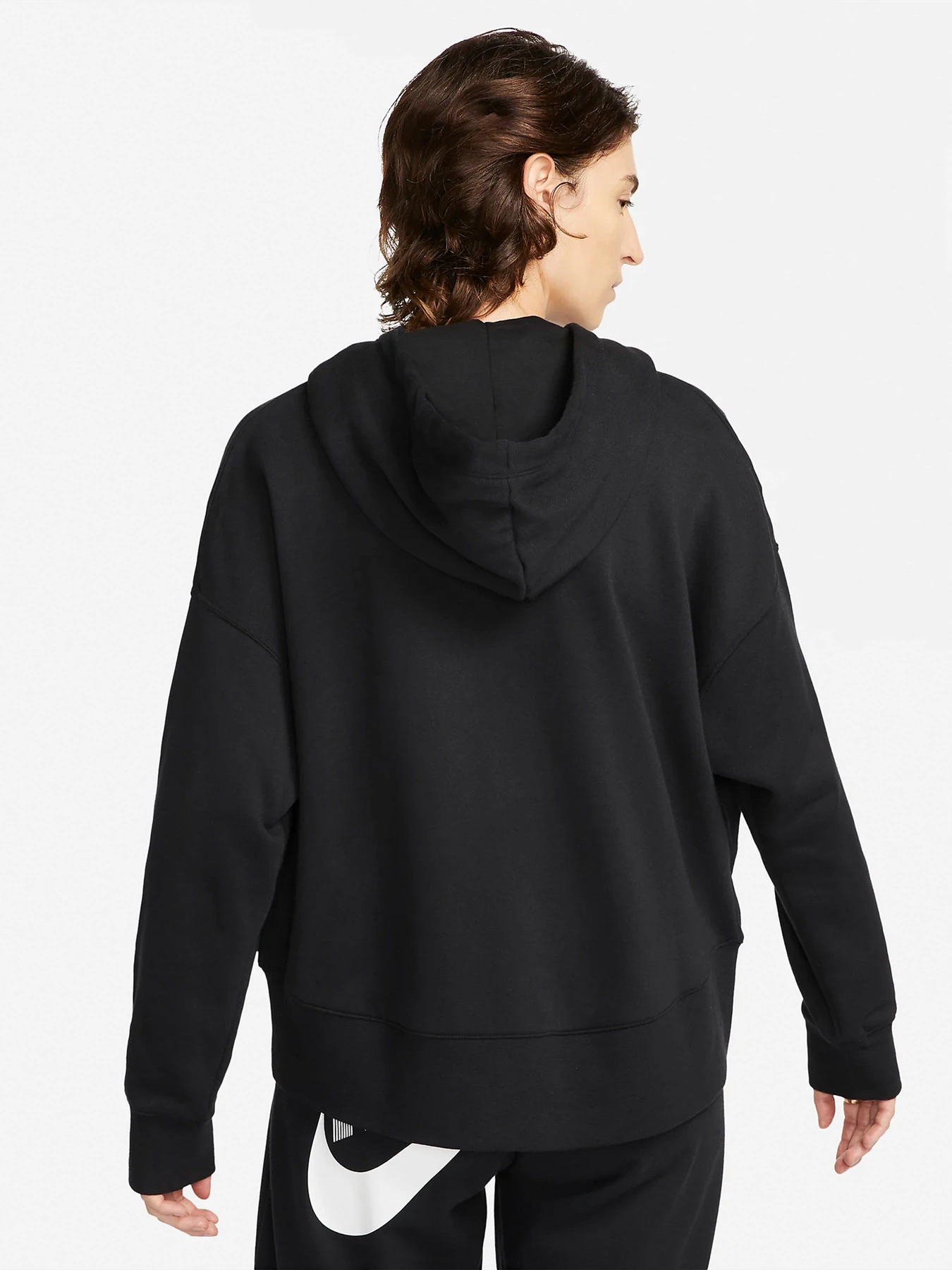 Худи и свитшоты NIKE Sportswear Club Fleece модель DV5645-010 Худи и свитшоты NIKE Sportswear Club Fleece модель DV5645-010 Фото