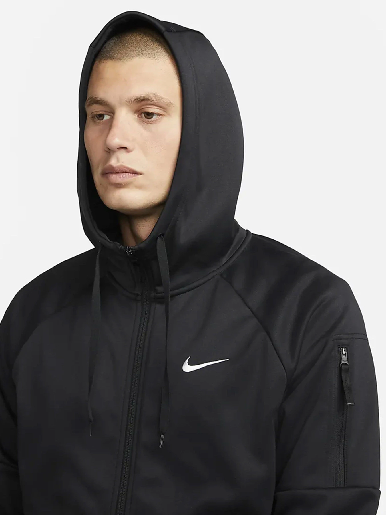 Худи и свитшоты NIKE Therma-FIT модель DQ4830-010 Фото