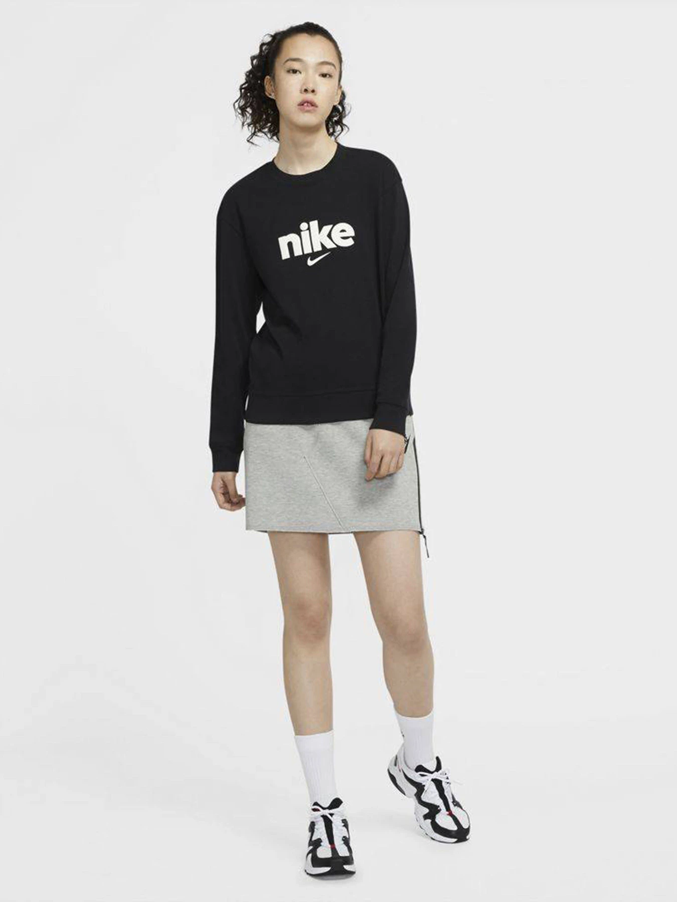 Худи и свитшоты NIKE Sportswear модель CU5034-010 Худи и свитшоты NIKE Sportswear модель CU5034-010 Фото