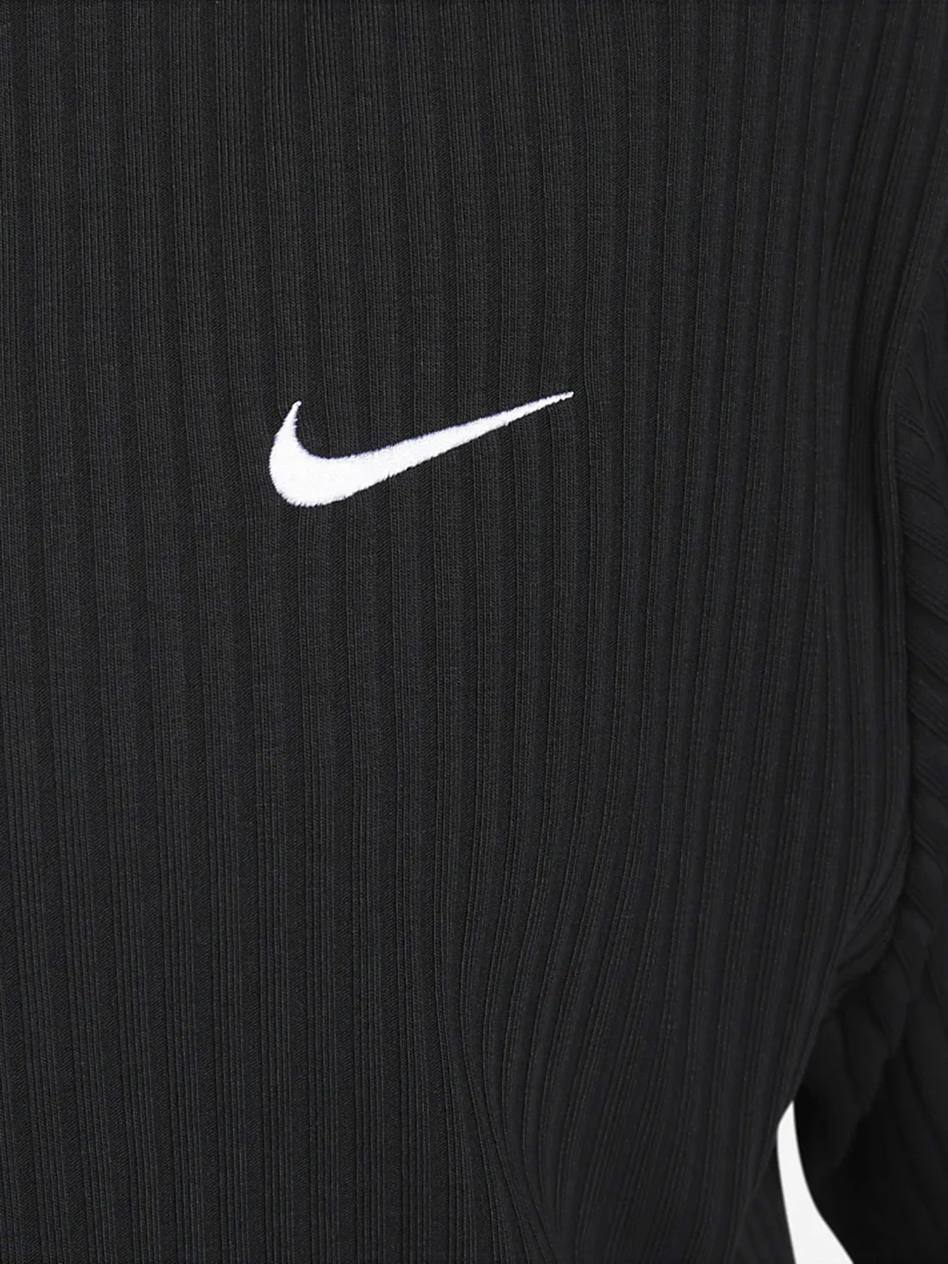 Футболки і поло NIKE Sportswear модель DV7870-010 Футболки і поло NIKE Sportswear модель DV7870-010 Фото