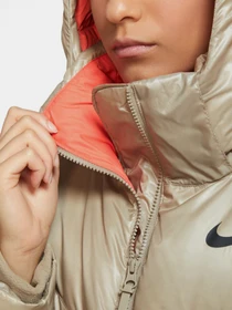 Куртки и дубленки NIKE Sportswear модель CU5820-342 Фото