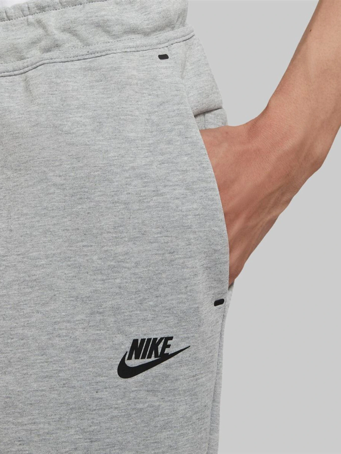 Шорты NIKE Sportswear Tech модель CU4503-063 Шорты NIKE Sportswear Tech модель CU4503-063 Фото