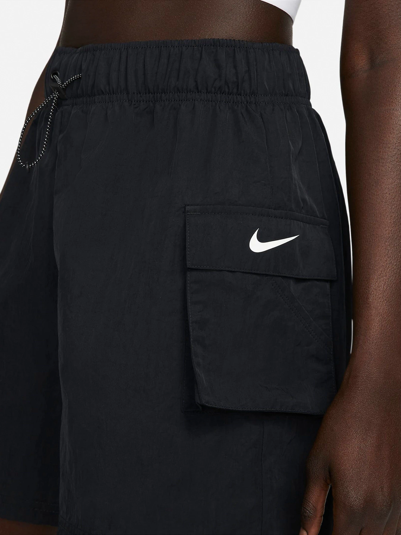 Шорты NIKE SPORTSWEAR ESSENTIAL модель DM6247-010 Фото