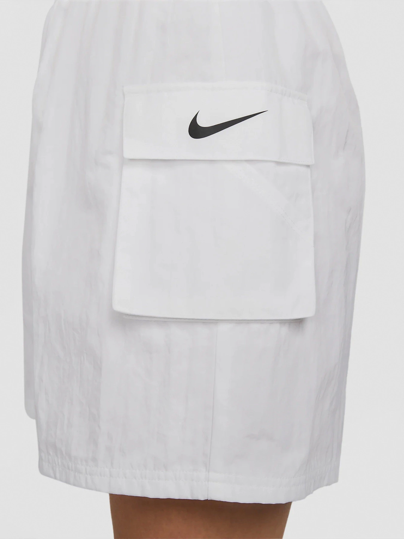 Шорты NIKE Sportswear Essential модель DM6247-100 Шорты NIKE Sportswear Essential модель DM6247-100 Фото