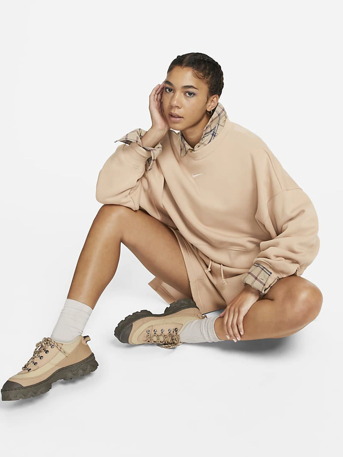 Худі та світшоти NIKE Sportswear Phoenix модель DQ5761-200 Худі та світшоти NIKE Sportswear Phoenix модель DQ5761-200 Фото