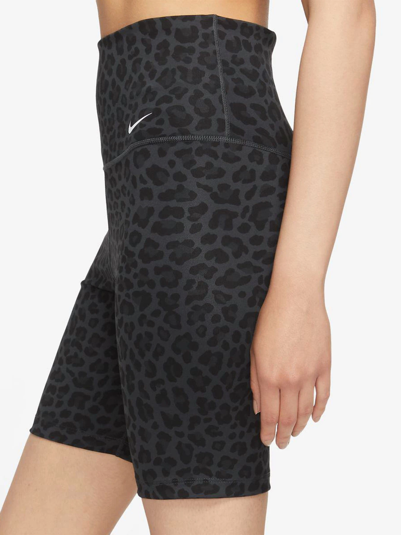 Шорты NIKE One модель DX0122-070 Шорты NIKE One модель DX0122-070 Фото