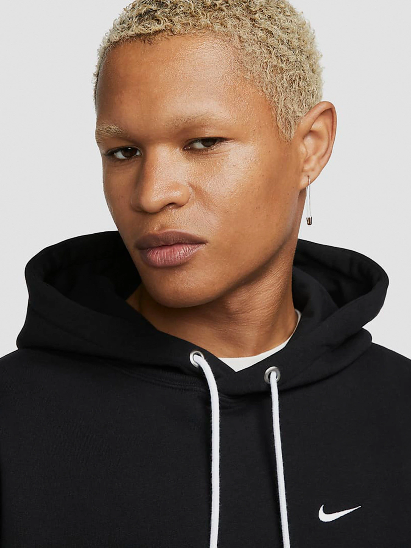Худи и свитшоты NIKE Solo Swoosh модель DX0813-010 Худи и свитшоты NIKE Solo Swoosh модель DX0813-010 Фото