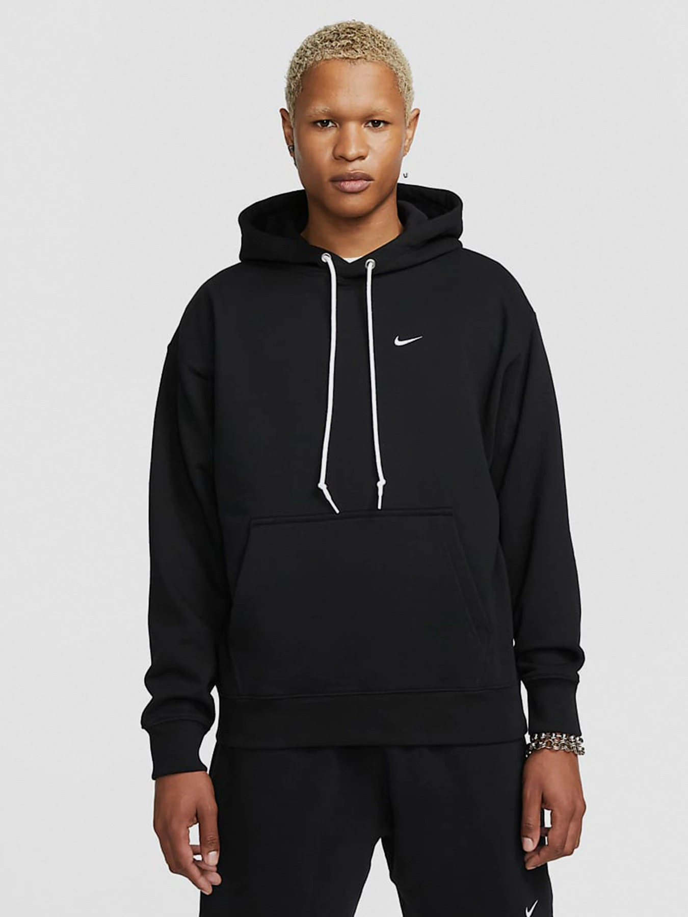 Худи и свитшоты NIKE Solo Swoosh модель DX0813-010 Худи и свитшоты NIKE Solo Swoosh модель DX0813-010 Фото