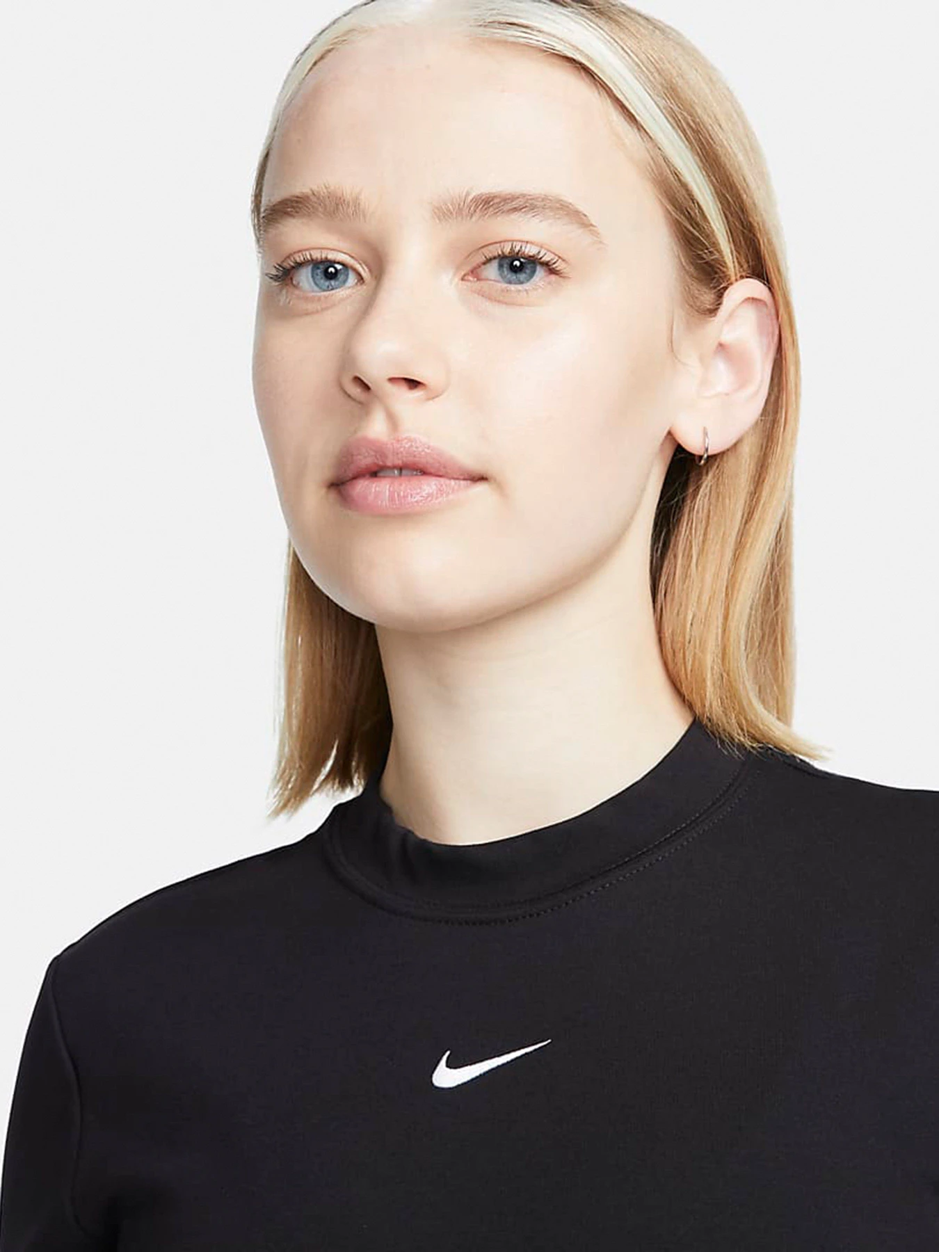 Платья NIKE ESSNTL MIDI DRESS модель DV7878-010 Фото