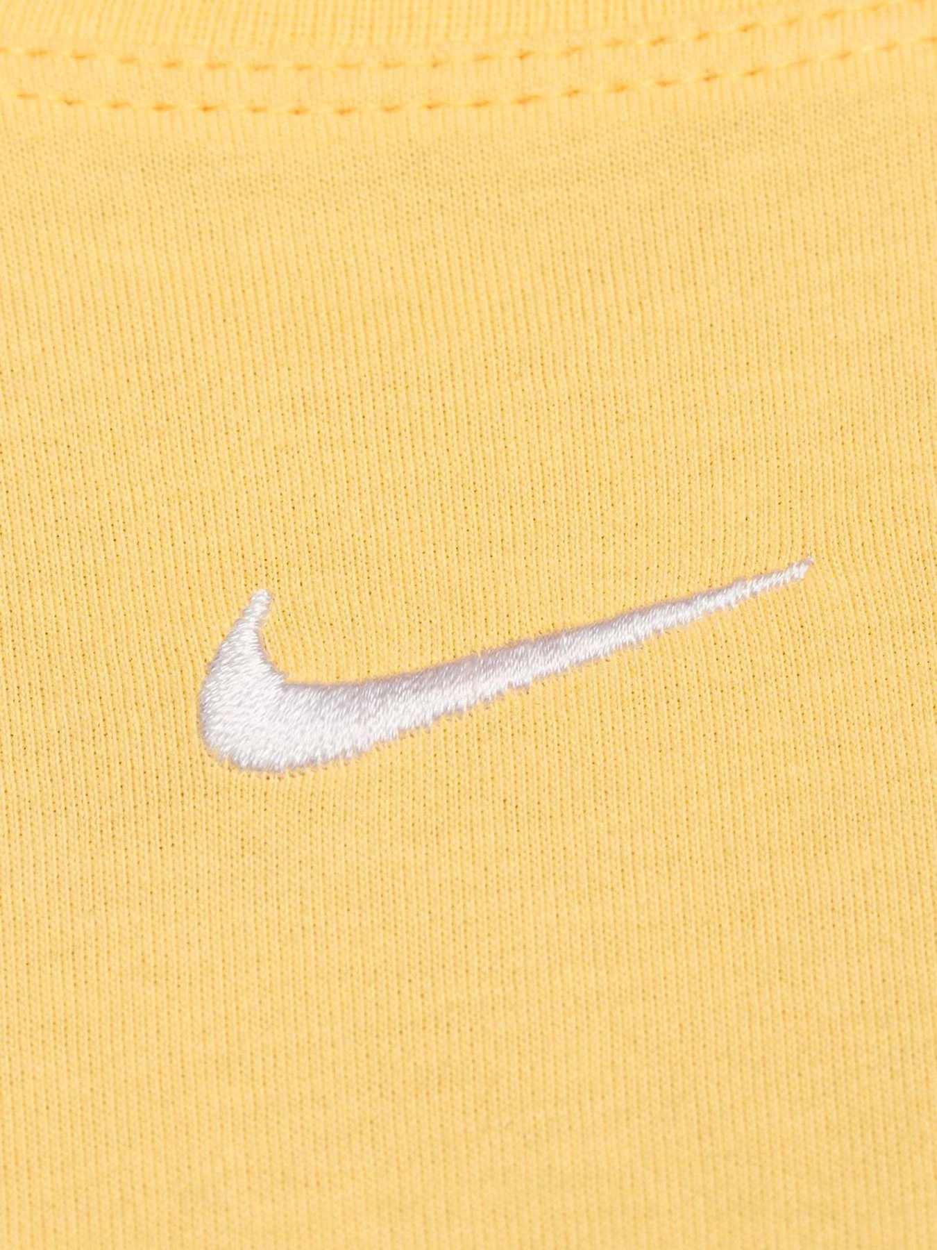 Футболки и поло NIKE Sportswear Essential модель DN5697-795 Футболки и поло NIKE Sportswear Essential модель DN5697-795 Фото