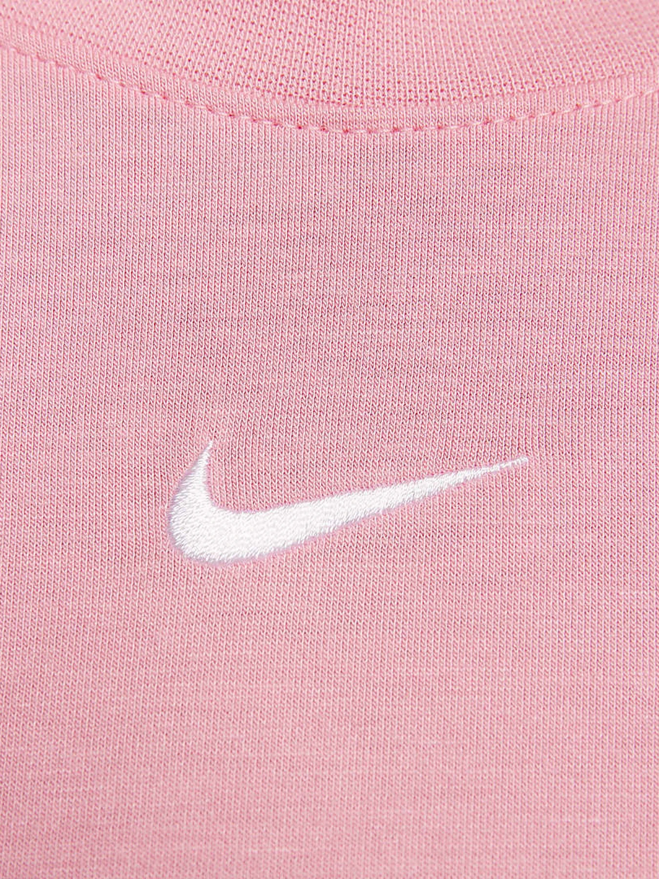 Футболки и поло NIKE Sportswear Essential модель FB2873-611 Футболки и поло NIKE Sportswear Essential модель FB2873-611 Фото