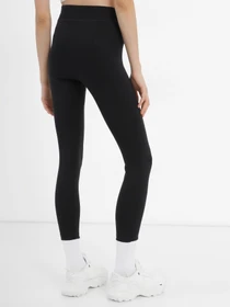 Штани NIKE HIGH-WAISTED 7/8 модель DV7789-010 Фото