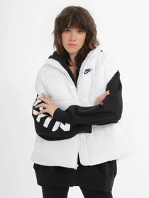 Куртки та дублянки NIKE Sportswear Classic Therma-FIT модель FB7679-100 Фото
