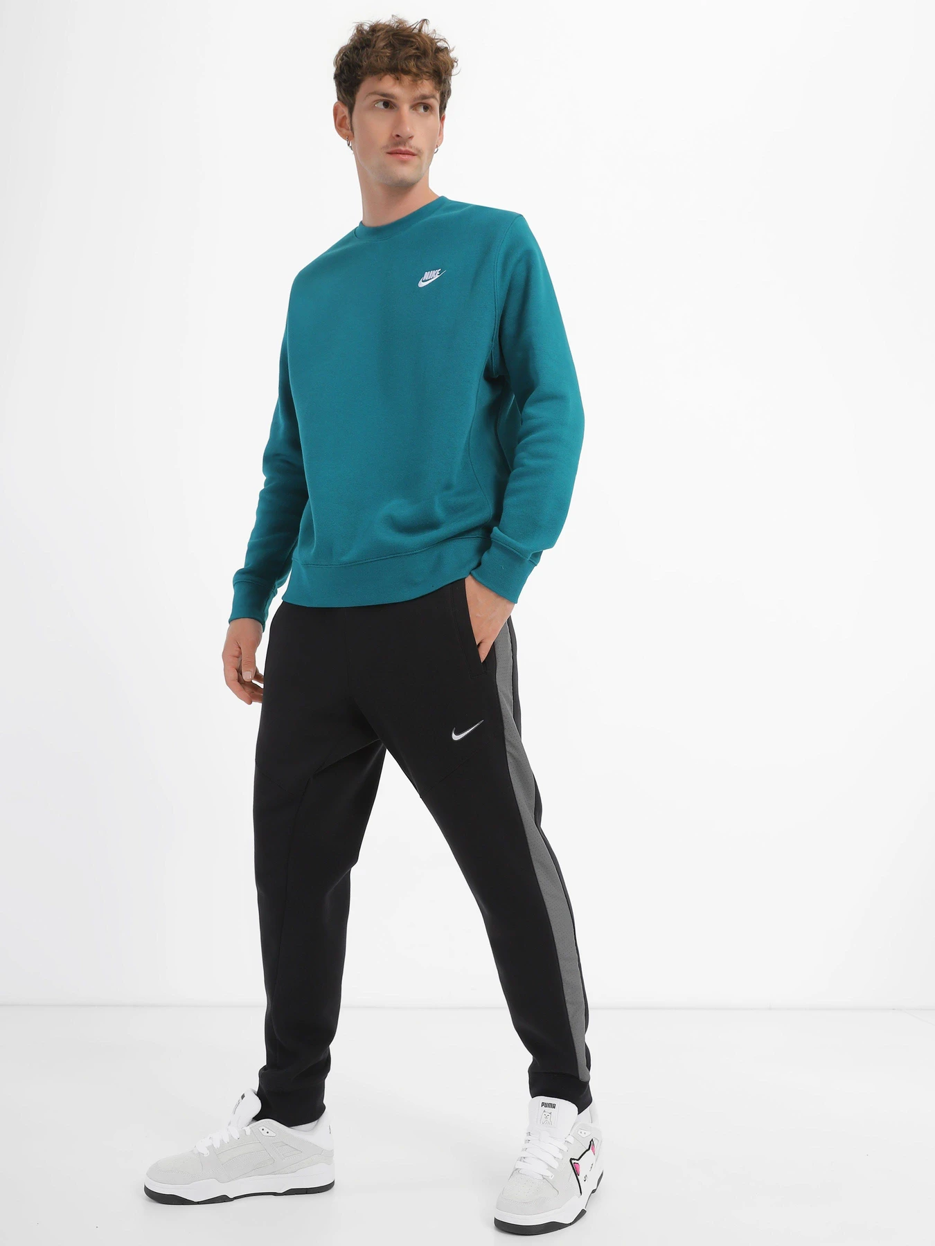 Штани NIKE Sportswear Club Fleece модель FN0246-010 Фото