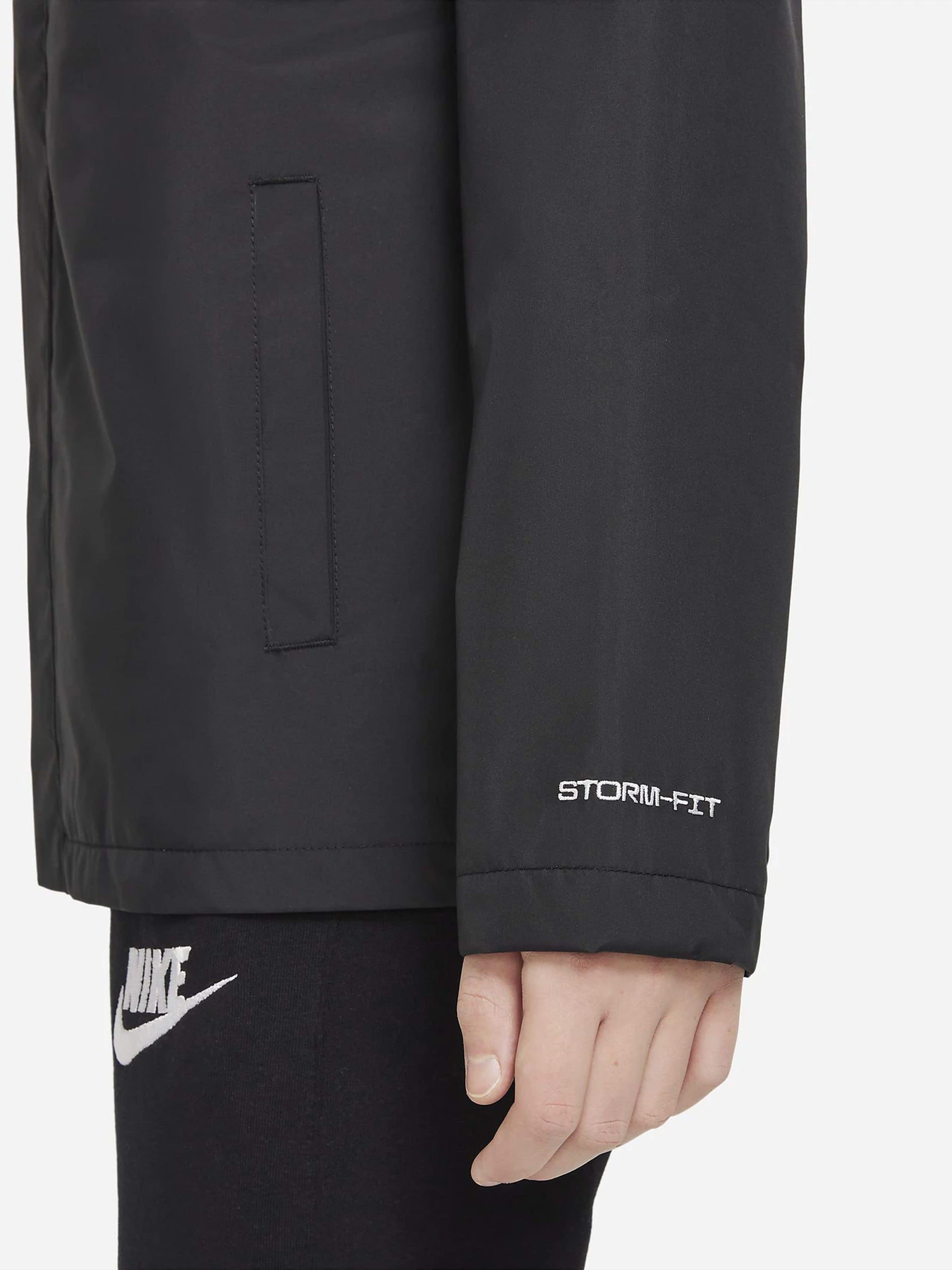 Куртки та дублянки NIKE  Sportswear Storm-FIT Windrunner модель DM8128-010 Фото
