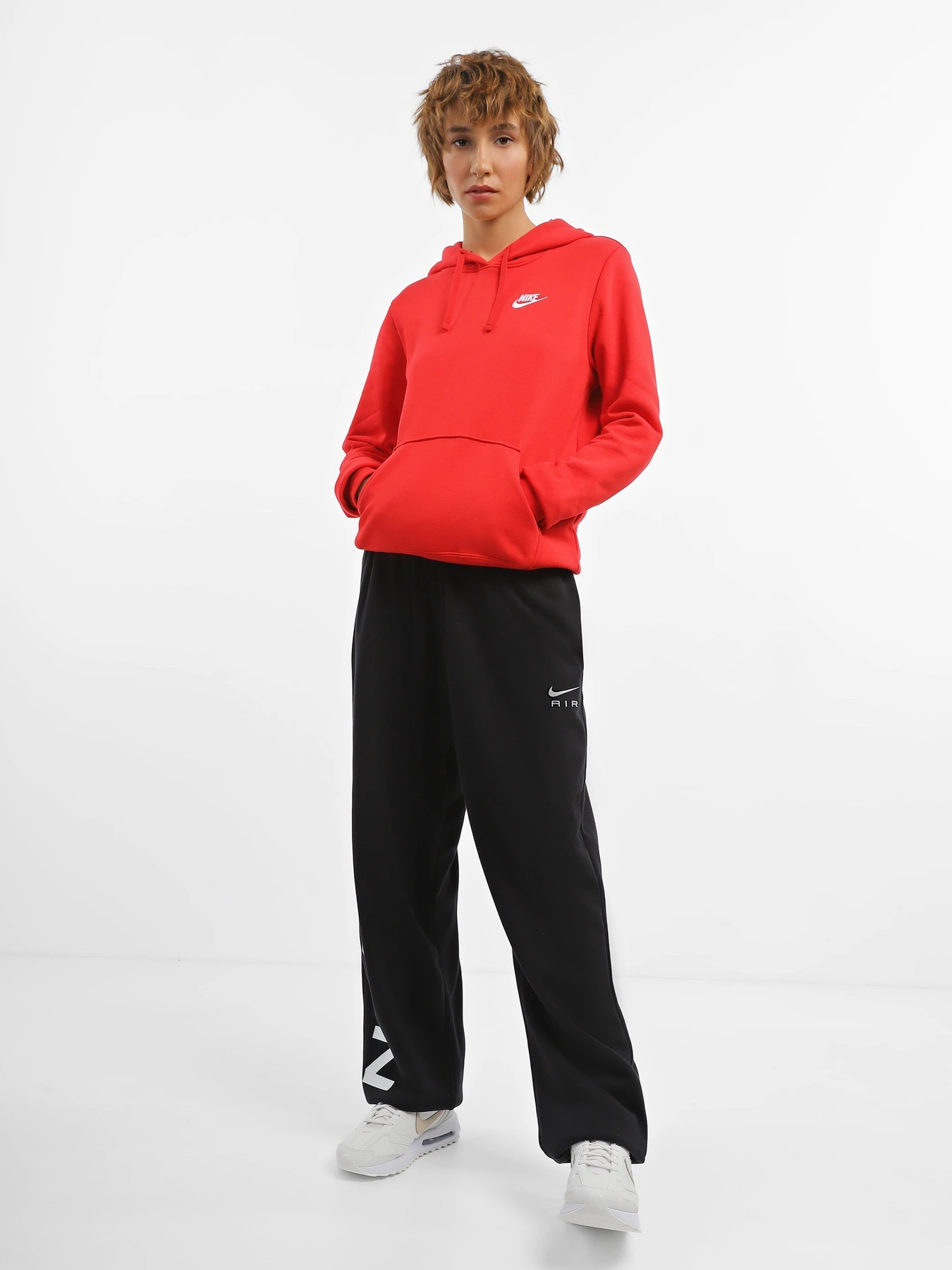Худі та світшоти NIKE Sportswear Club Fleece модель DQ5793-657 Худі та світшоти NIKE Sportswear Club Fleece модель DQ5793-657 Фото