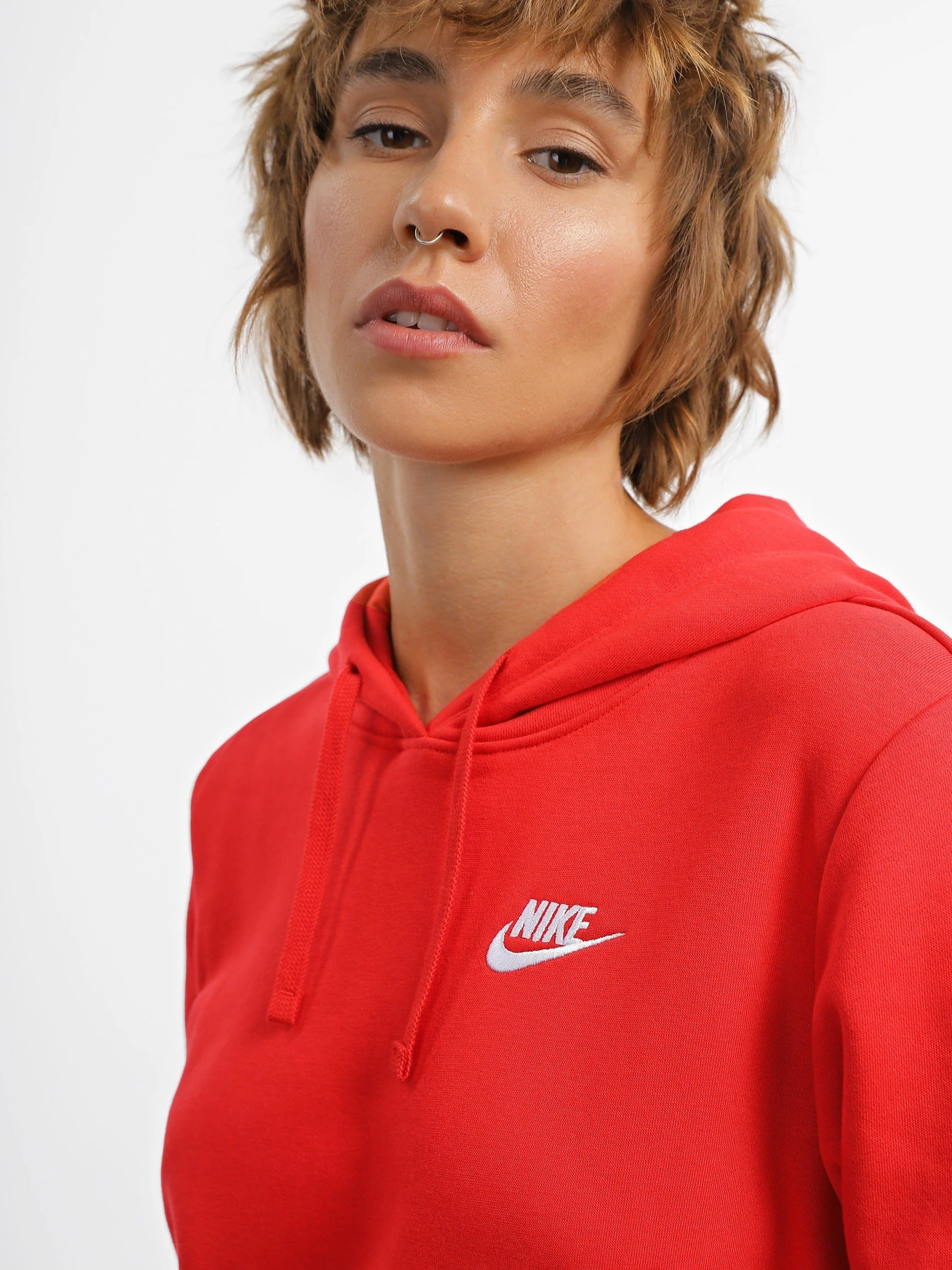 Худі та світшоти NIKE Sportswear Club Fleece модель DQ5793-657 Худі та світшоти NIKE Sportswear Club Fleece модель DQ5793-657 Фото
