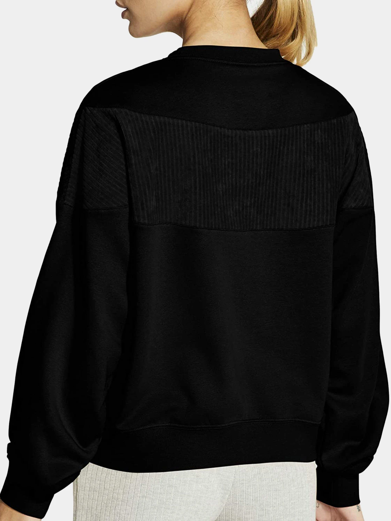 Худи и свитшоты NIKE NSW HRTG VELOUR модель CZ1876-010 Худи и свитшоты NIKE NSW HRTG VELOUR модель CZ1876-010 Фото