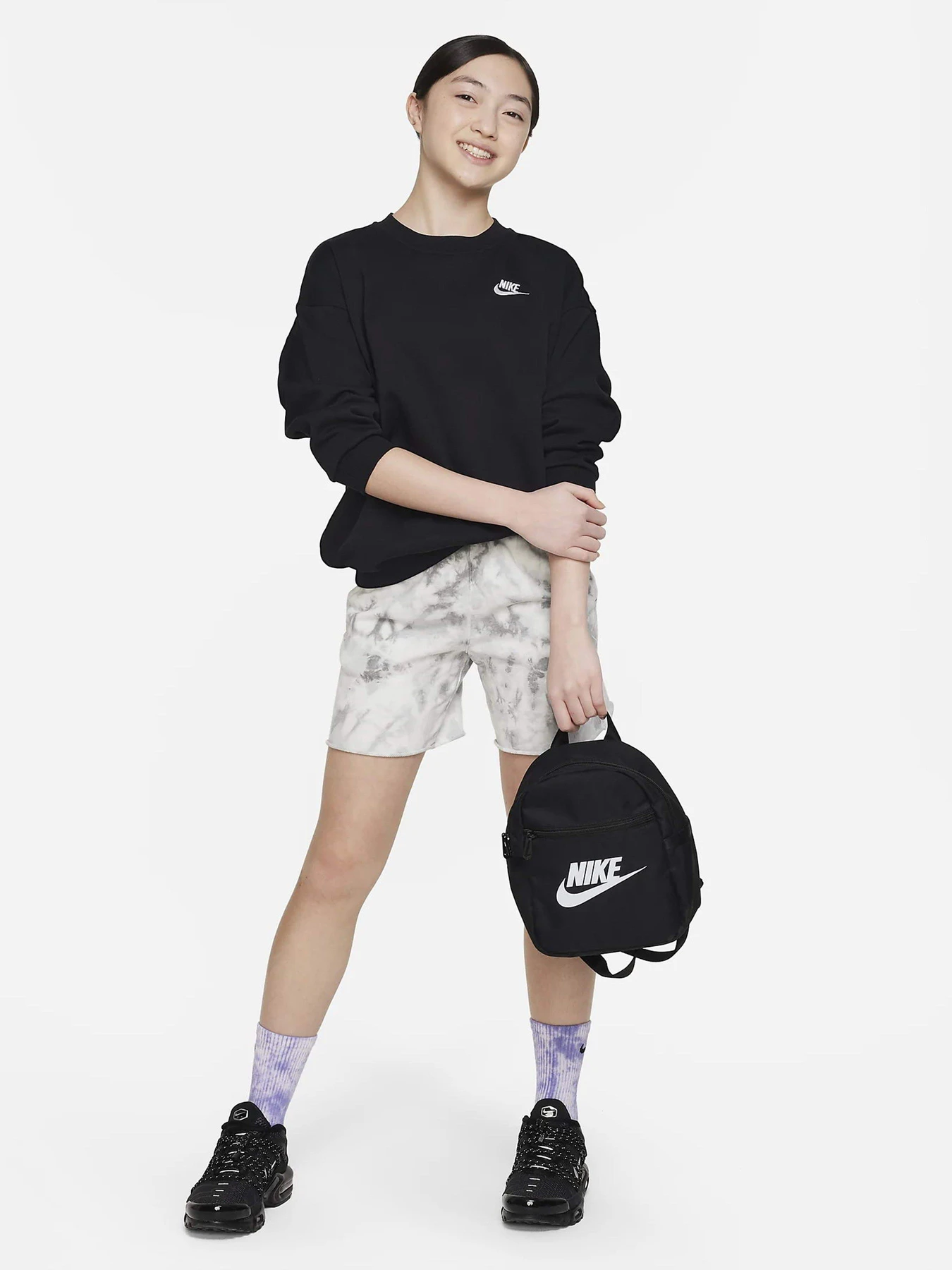 Худі та світшоти NIKE SPORTSWEAR CLUB FLEECE модель FD2923-010 Худі та світшоти NIKE SPORTSWEAR CLUB FLEECE модель FD2923-010 Фото