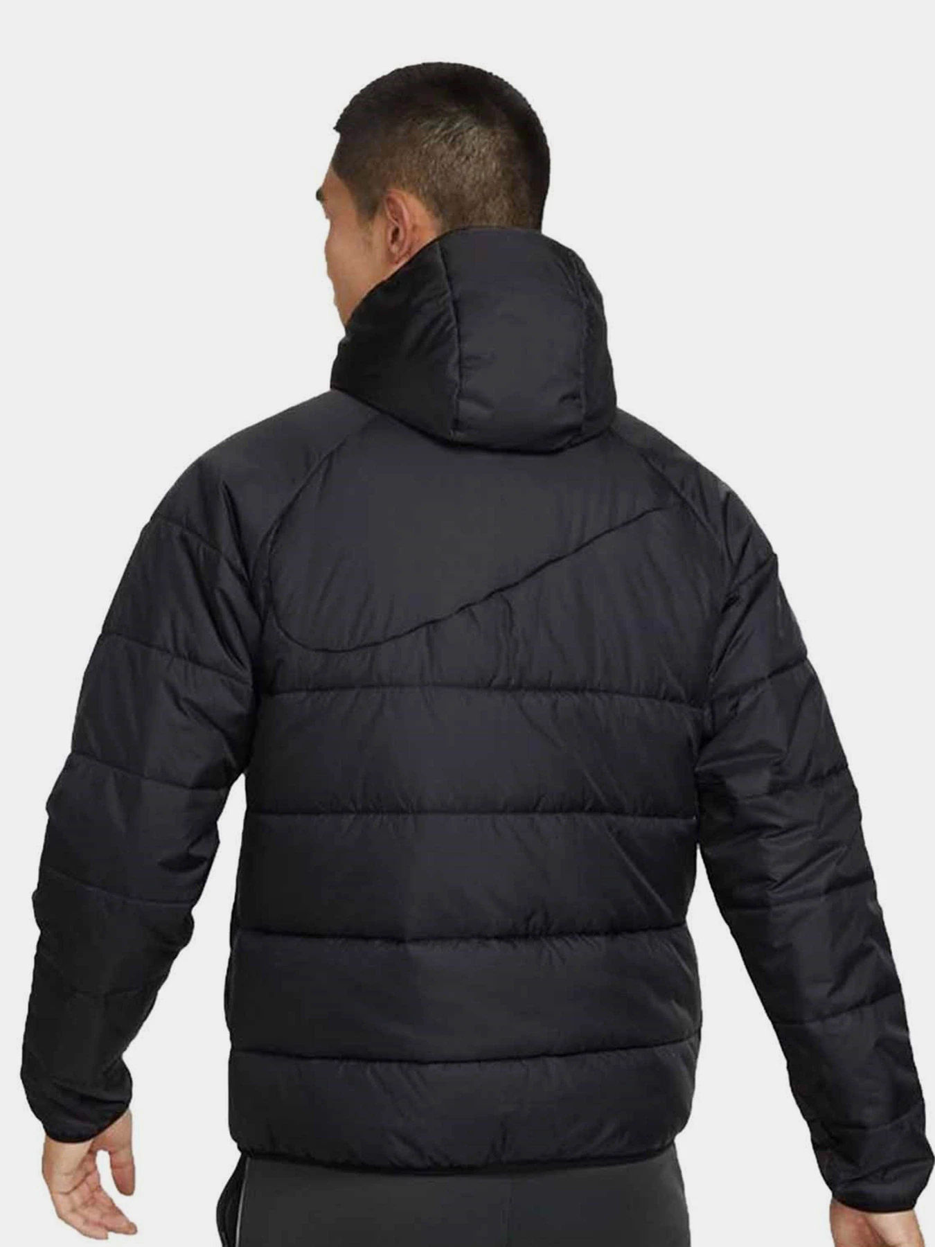 Куртки и дубленки NIKE Academy Pro Therma-FIT модель DJ6310-010 Куртки и дубленки NIKE Academy Pro Therma-FIT модель DJ6310-010 Фото