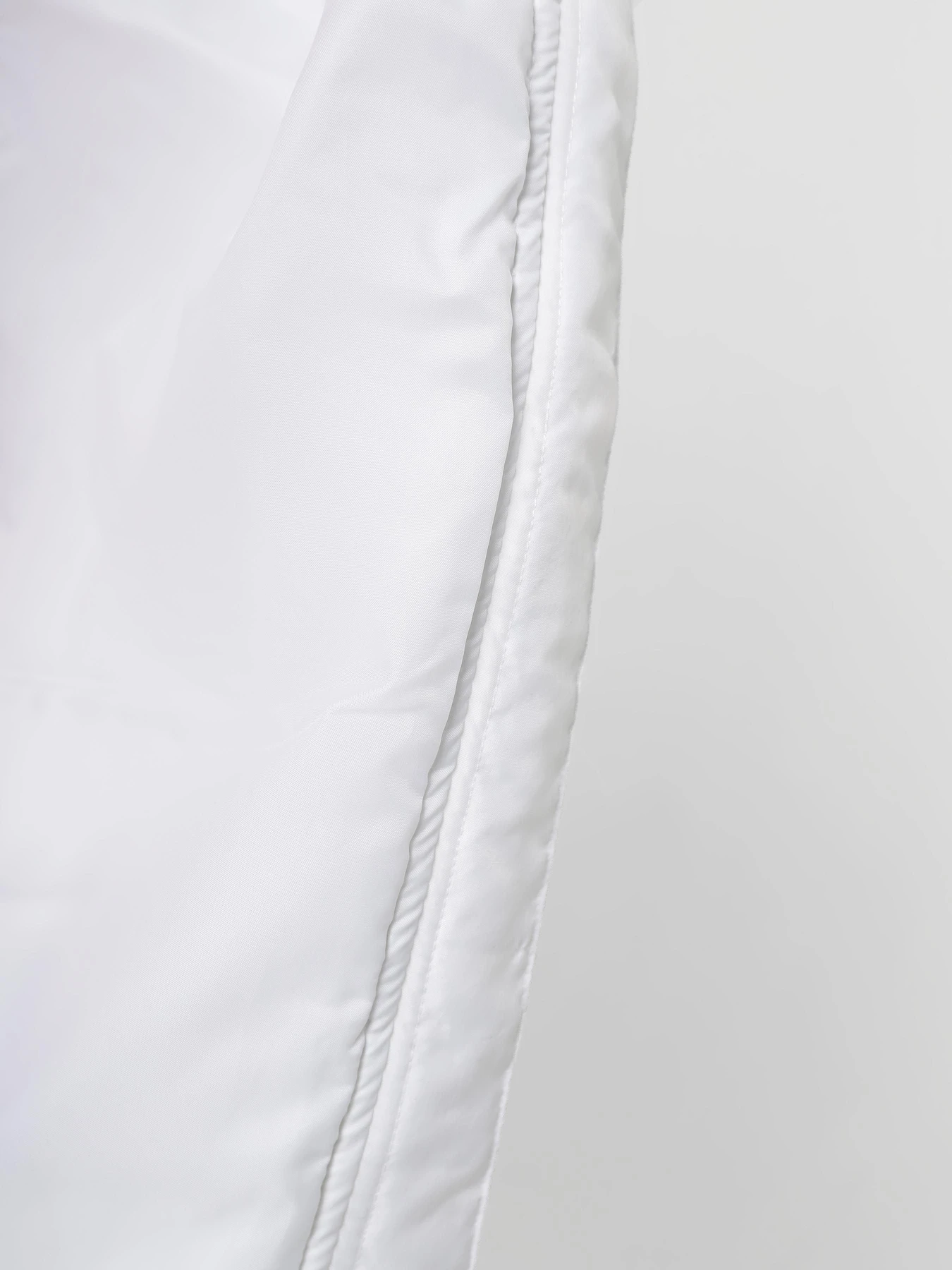 Куртки и дубленки NIKE Sportswear Classic Puffer модель FB7675-100 Фото