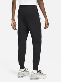 Брюки NIKE SPORTSWEAR TECH FLEECE модель FB8002-010 Фото