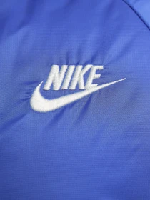 Куртки та дублянки NIKE Sportswear модель FB8195-410 Фото